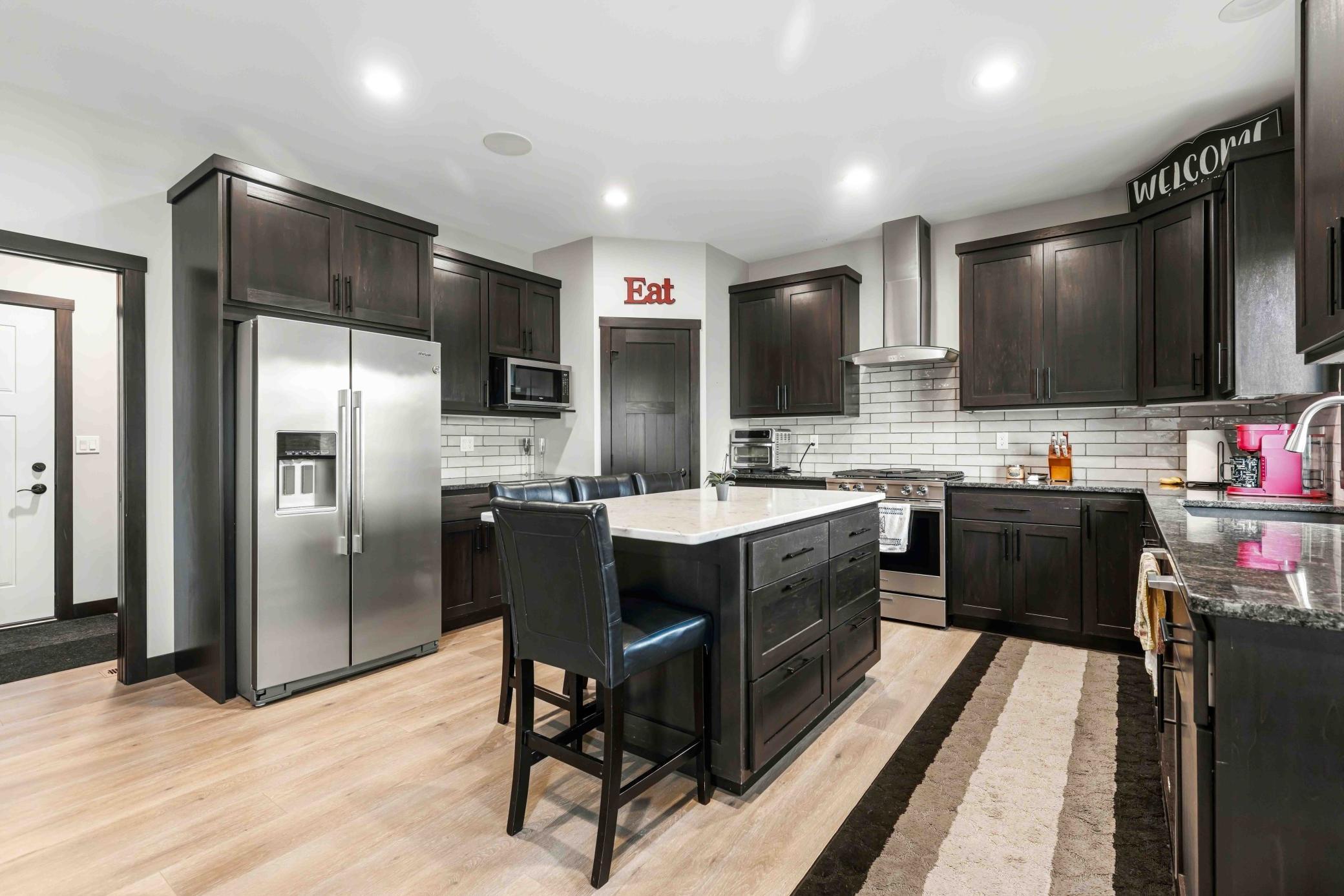 2019 single family home for sale at 6669 55th Avenue S in Fargo, ND — 5 bed, 3 bath (photo 9 of 39)