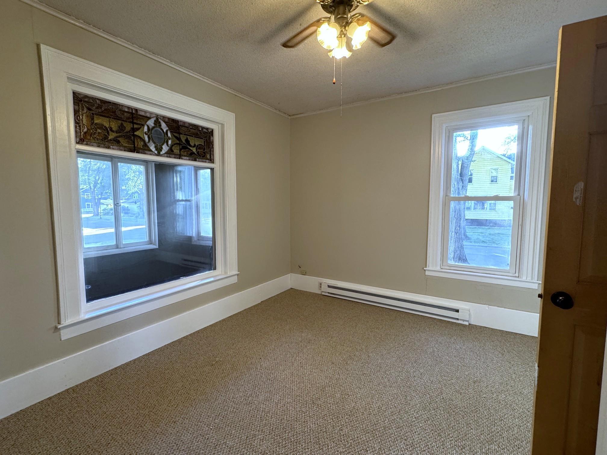 1890 duplex for sale at 1021 4th Avenue S in Fargo, ND — 5 bed, 2 bath (photo 18 of 54)