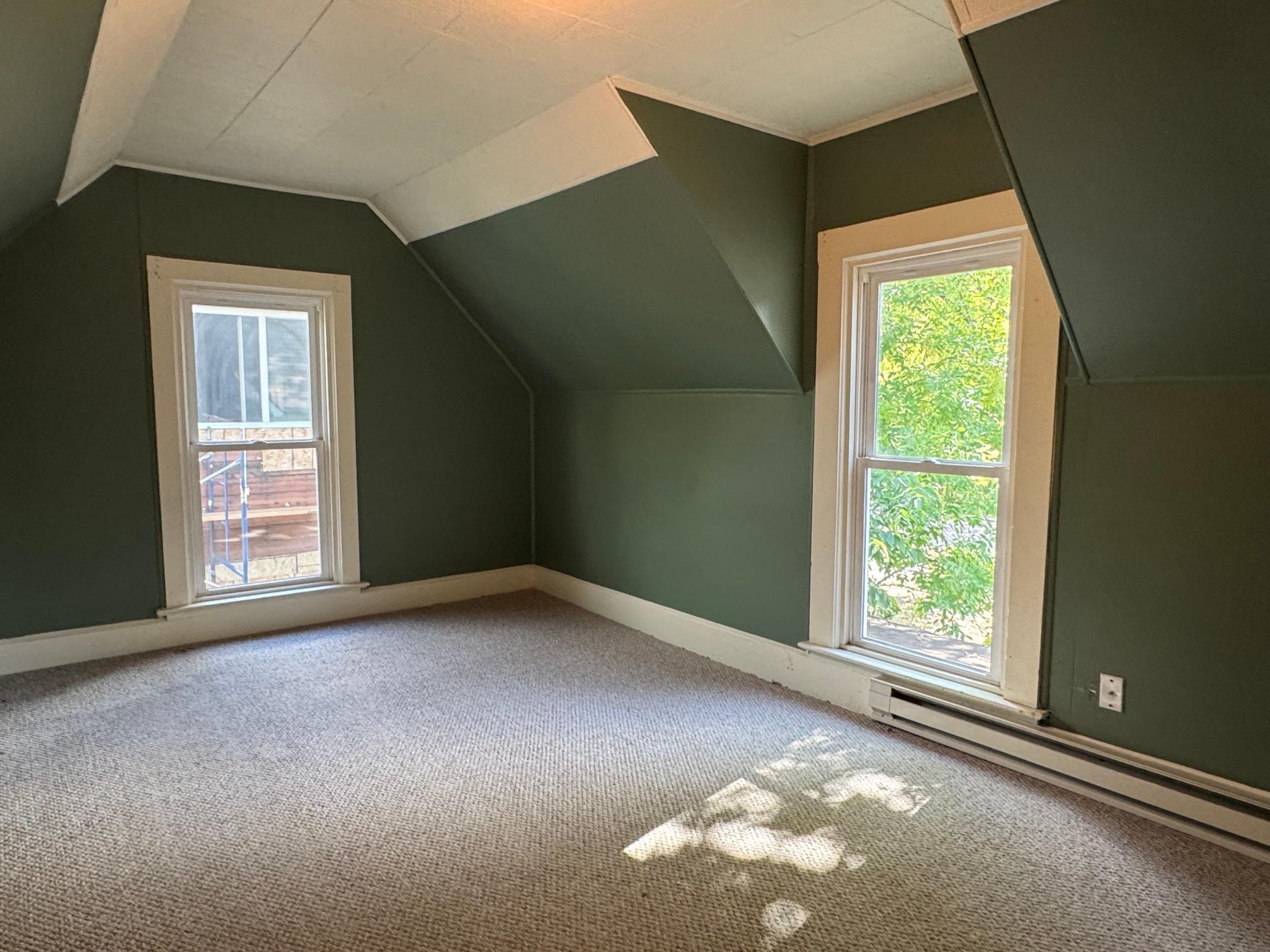 1890 duplex for sale at 1021 4th Avenue S in Fargo, ND — 5 bed, 2 bath (photo 35 of 54)