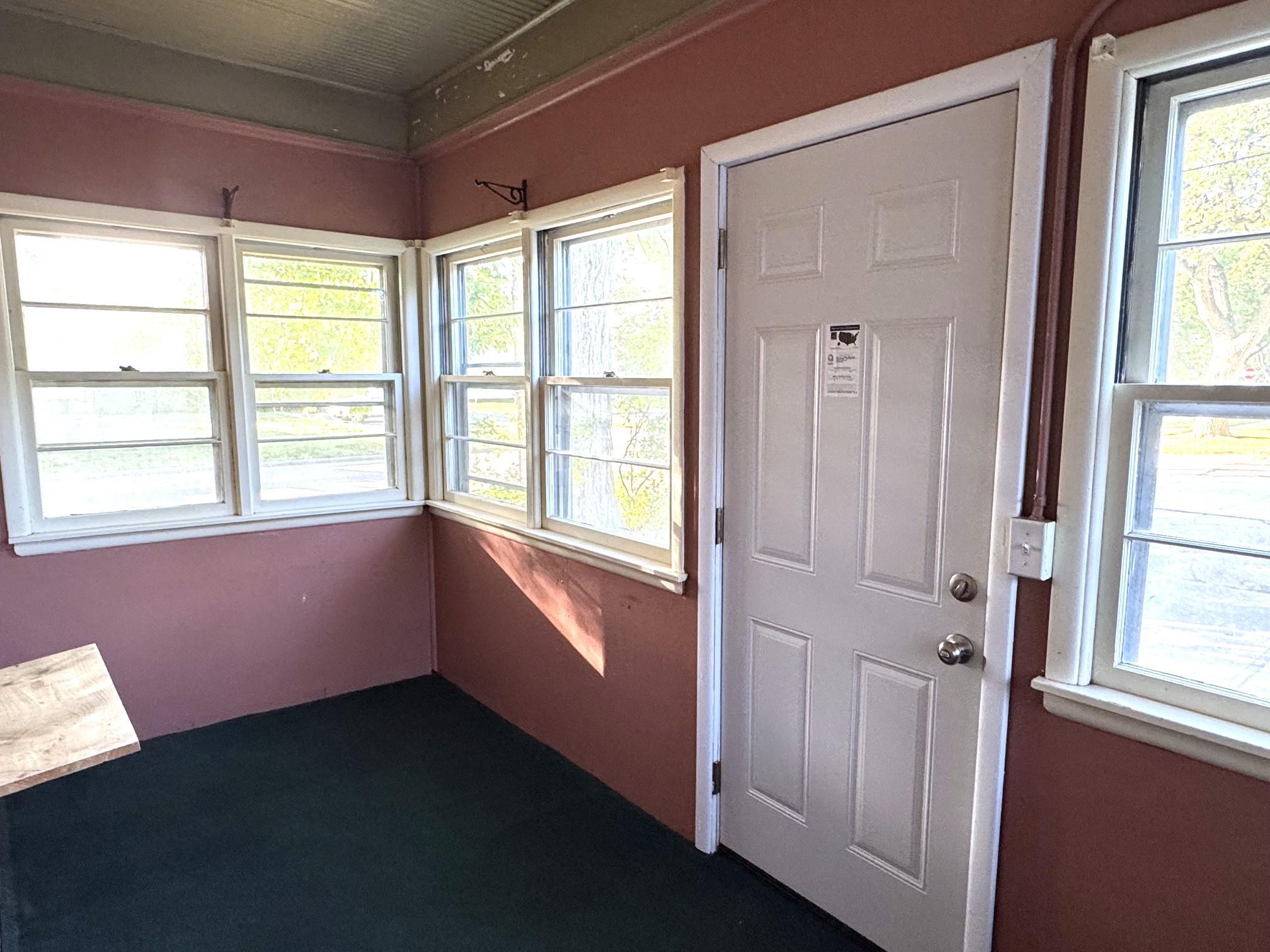 1890 duplex for sale at 1021 4th Avenue S in Fargo, ND — 5 bed, 2 bath (photo 40 of 54)