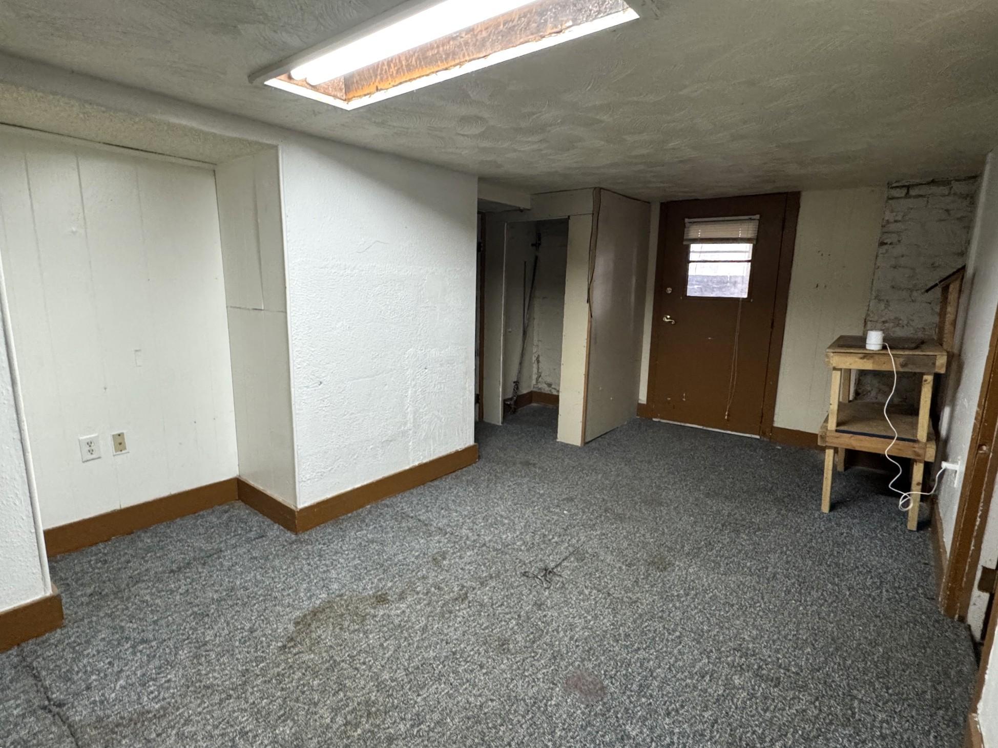 1890 duplex for sale at 1021 4th Avenue S in Fargo, ND — 5 bed, 2 bath (photo 44 of 54)