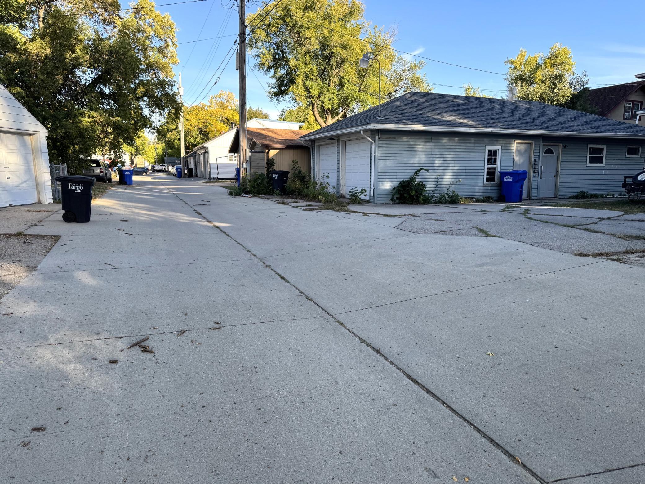 1890 duplex for sale at 1021 4th Avenue S in Fargo, ND — 5 bed, 2 bath (photo 53 of 54)