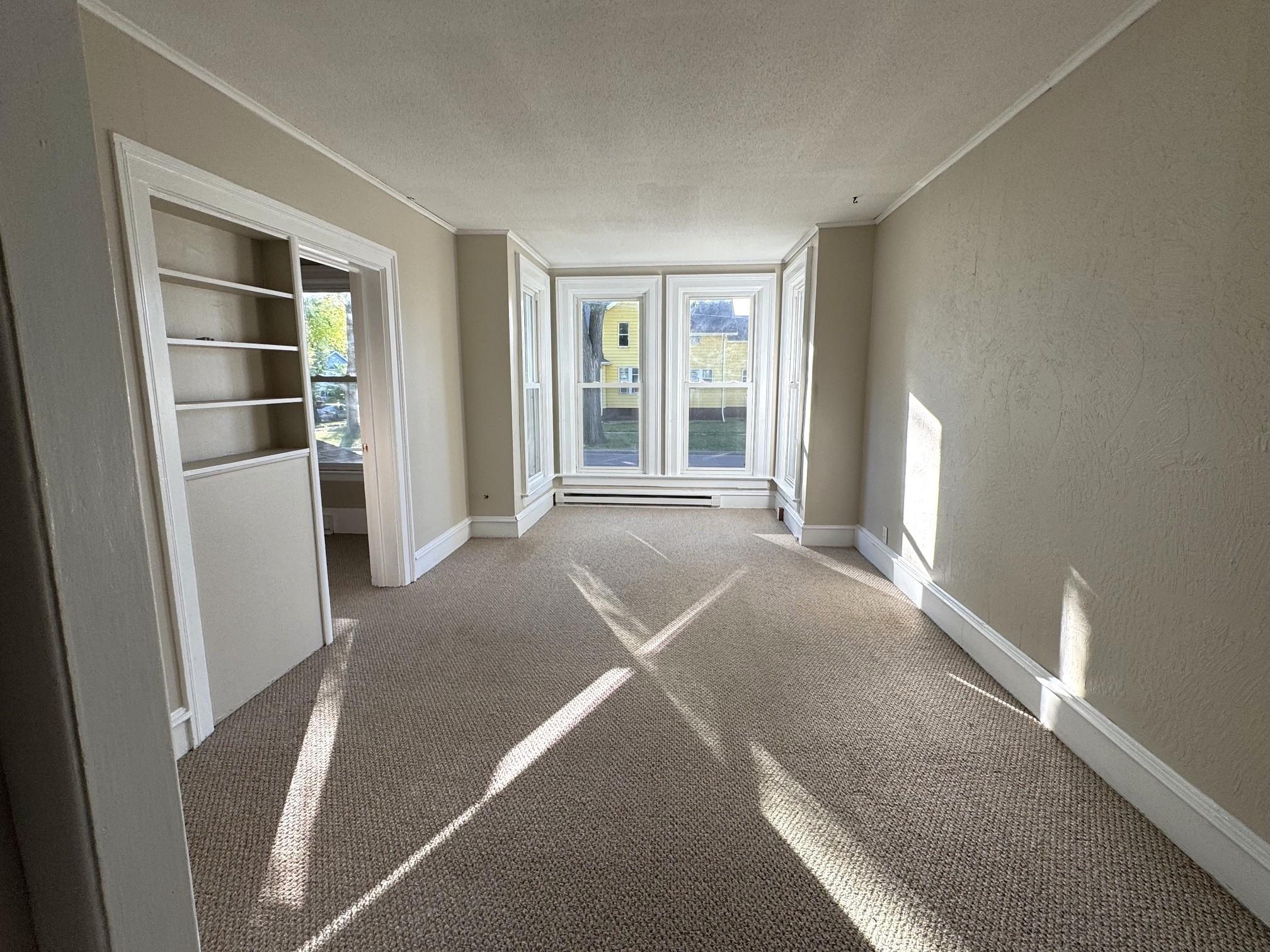 1890 duplex for sale at 1021 4th Avenue S in Fargo, ND — 5 bed, 2 bath (photo 9 of 54)