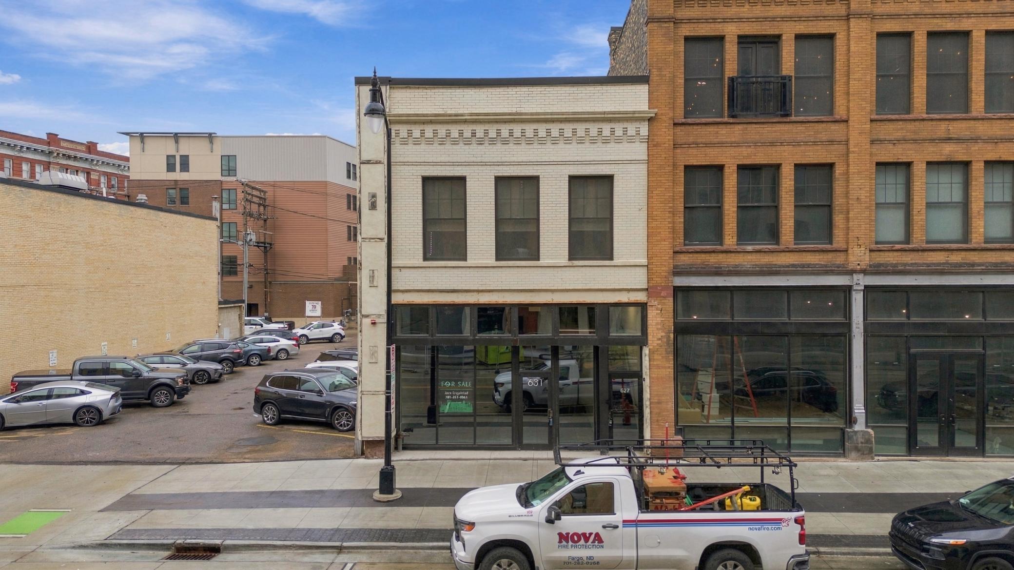 631 Northern Pacific Avenue N, Fargo, ND