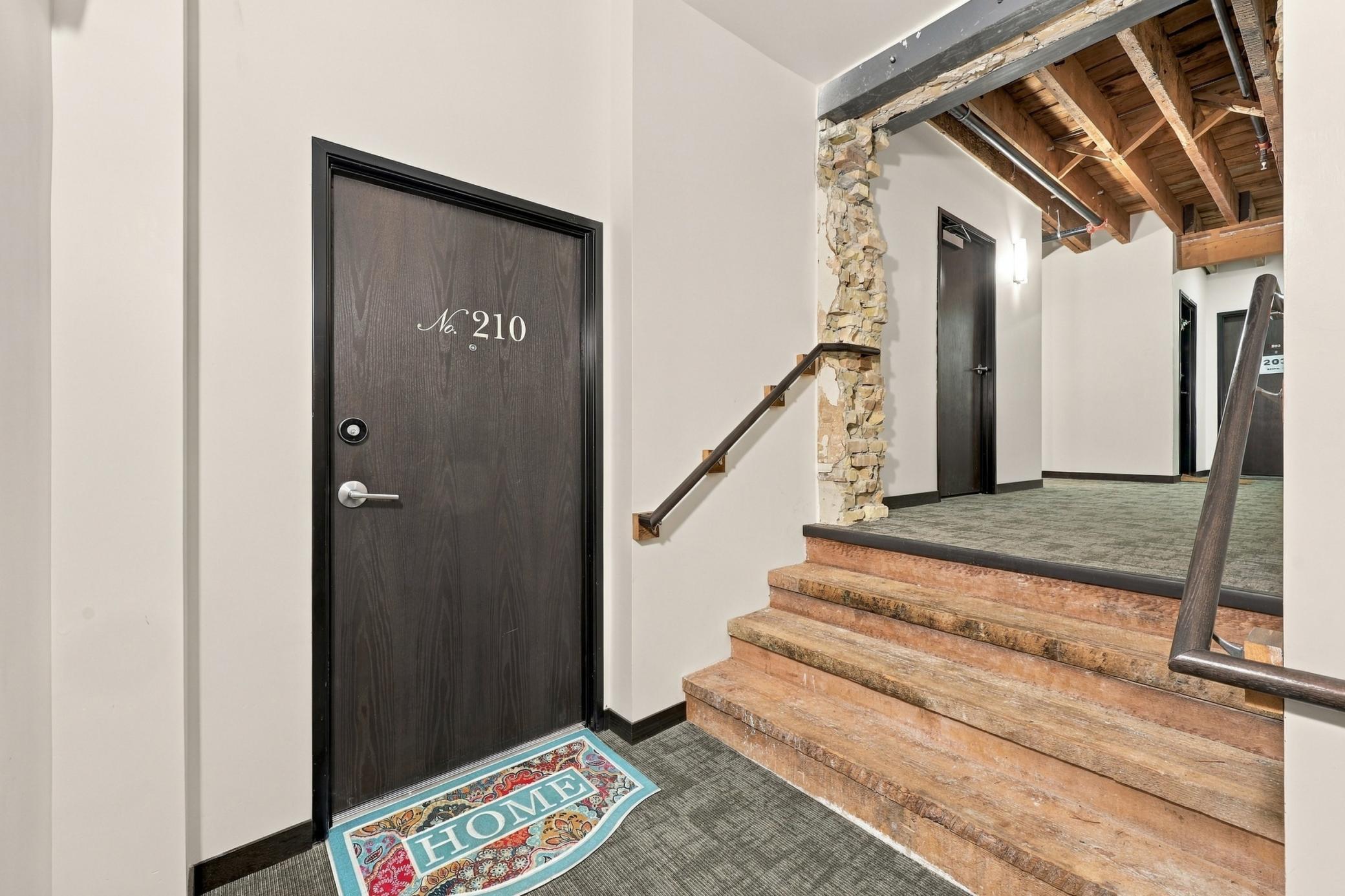 1906 condo for sale at 631 Northern Pacific Avenue N, Unit 210 in Fargo, ND — 2 bed, 1 bath (photo 3 of 16)