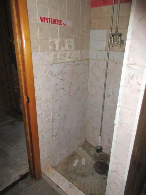 1963 single family home for sale at 1029 Elm Avenue in Hallock, MN — 3 bed, 2 bath (photo 11 of 42)