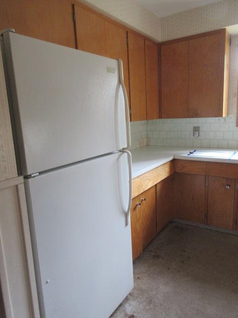 1963 single family home for sale at 1029 Elm Avenue in Hallock, MN — 3 bed, 2 bath (photo 24 of 42)