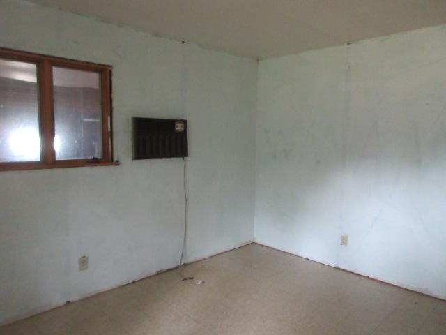 1963 single family home for sale at 1029 Elm Avenue in Hallock, MN — 3 bed, 2 bath (photo 41 of 42)