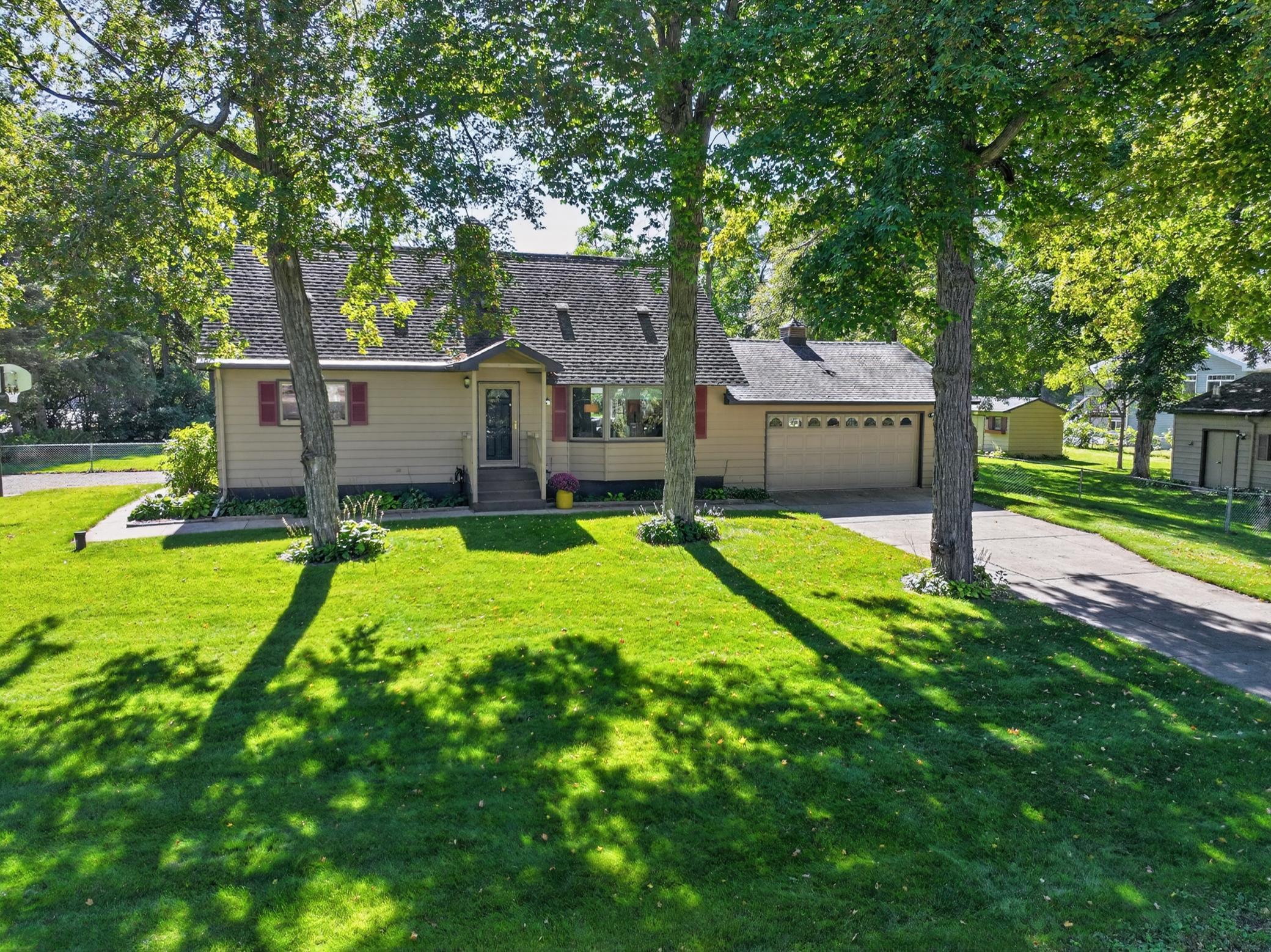 1962 single family home for sale at 471 Three Havens Drive NE in Alexandria, MN — 4 bed, 2 bath