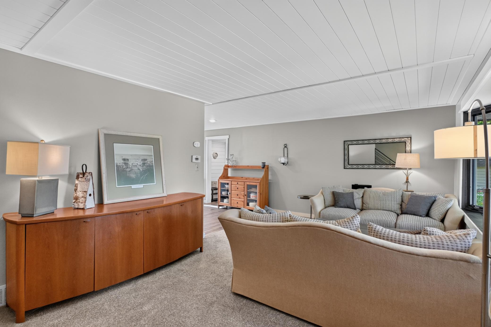 1962 single family home for sale at 471 Three Havens Drive NE in Alexandria, MN — 4 bed, 2 bath (photo 5 of 50)