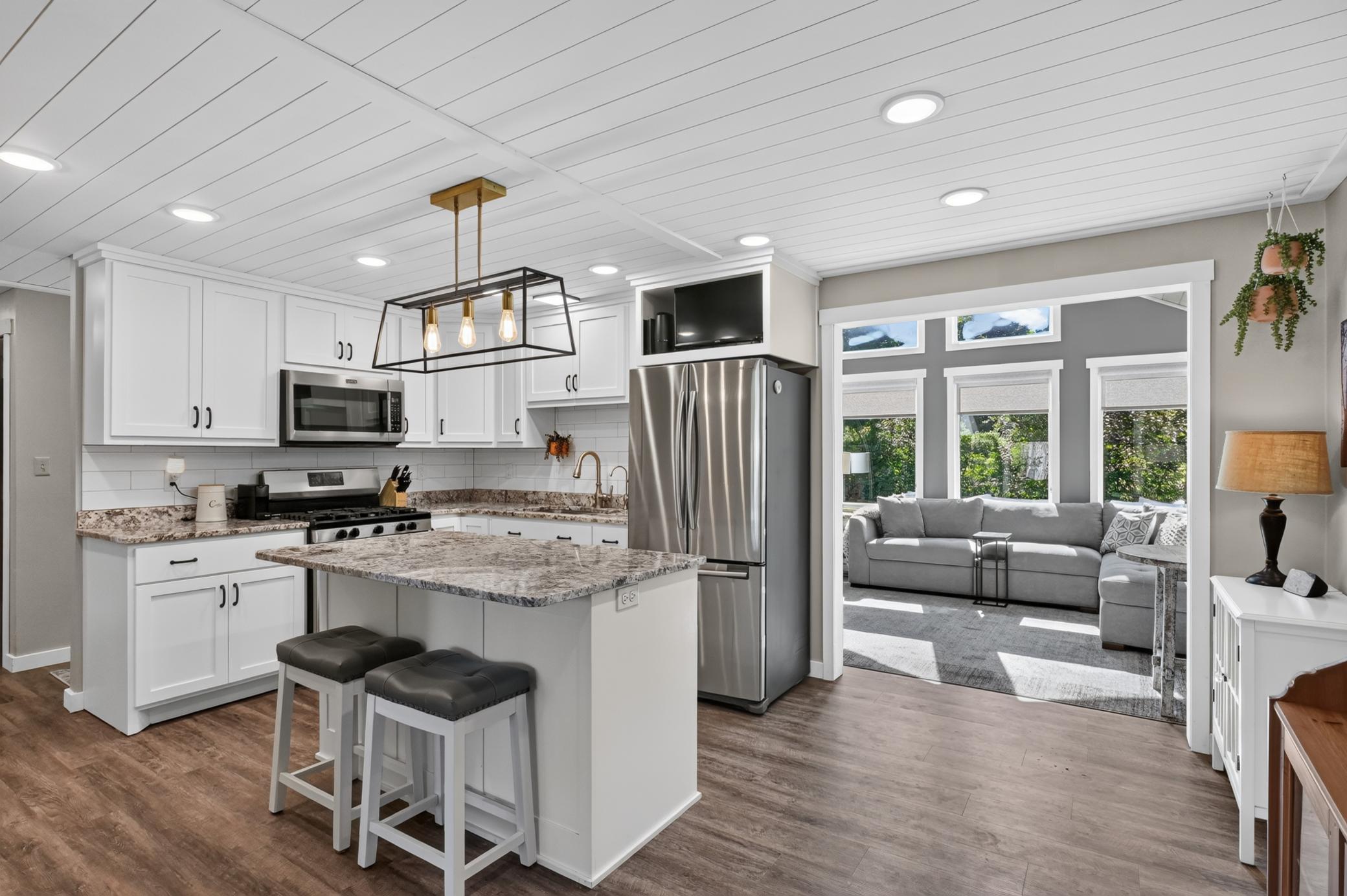 1962 single family home for sale at 471 Three Havens Drive NE in Alexandria, MN — 4 bed, 2 bath (photo 7 of 50)