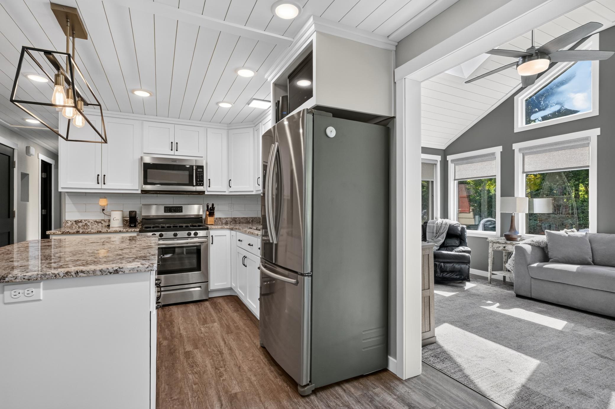 1962 single family home for sale at 471 Three Havens Drive NE in Alexandria, MN — 4 bed, 2 bath (photo 9 of 50)