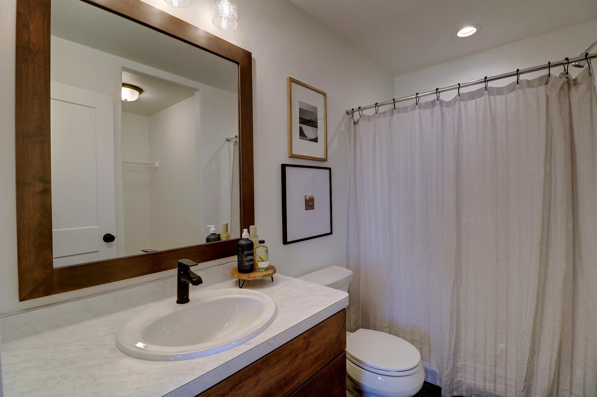 2026 single family home for sale at 2328 42nd Avenue S in Moorhead, MN — 3 bed, 3 bath (photo 24 of 33)