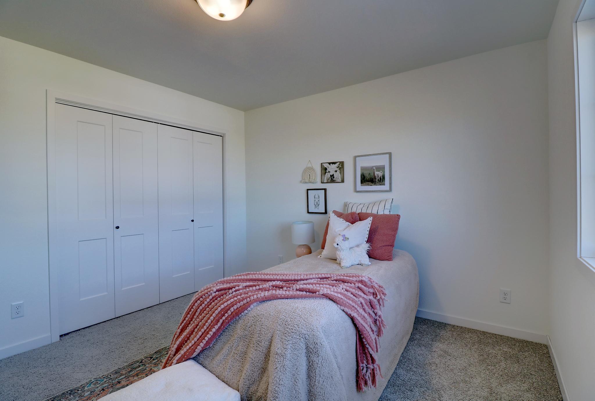 2026 single family home for sale at 2328 42nd Avenue S in Moorhead, MN — 3 bed, 3 bath (photo 25 of 33)