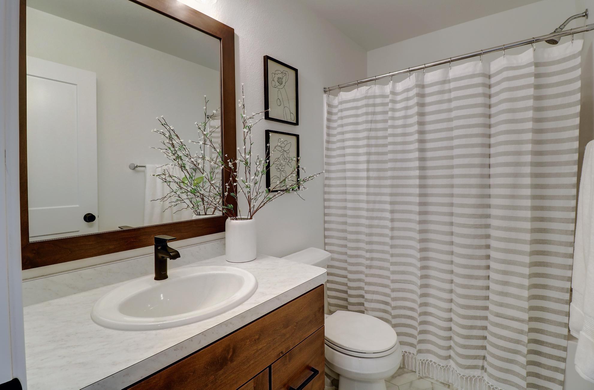 2026 single family home for sale at 2328 42nd Avenue S in Moorhead, MN — 3 bed, 3 bath (photo 27 of 33)
