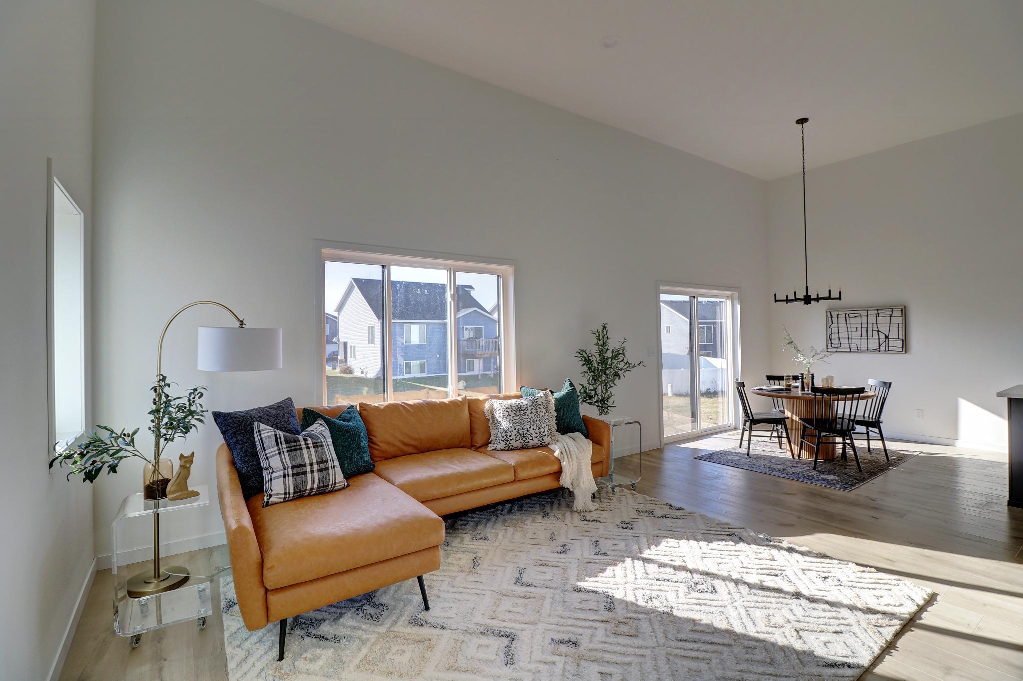2026 single family home for sale at 2328 42nd Avenue S in Moorhead, MN — 3 bed, 3 bath (photo 6 of 33)