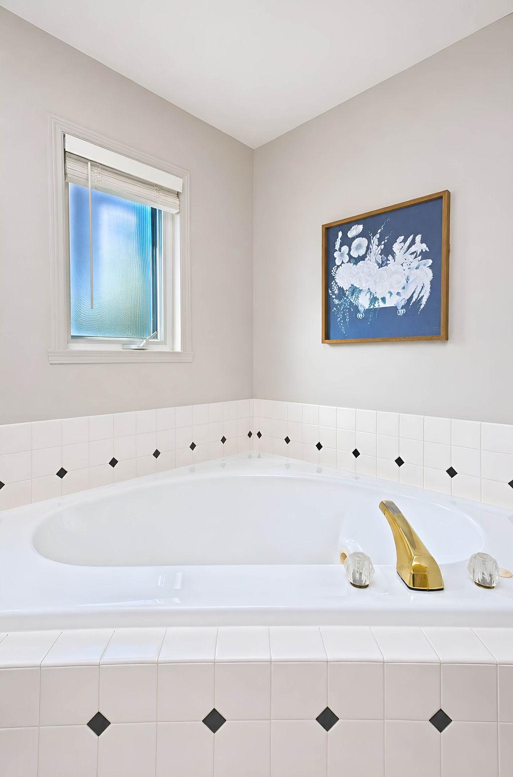 1992 single family home for sale at 3101 37 1/2 Avenue S in Fargo, ND — 4 bed, 3 bath (photo 29 of 63)