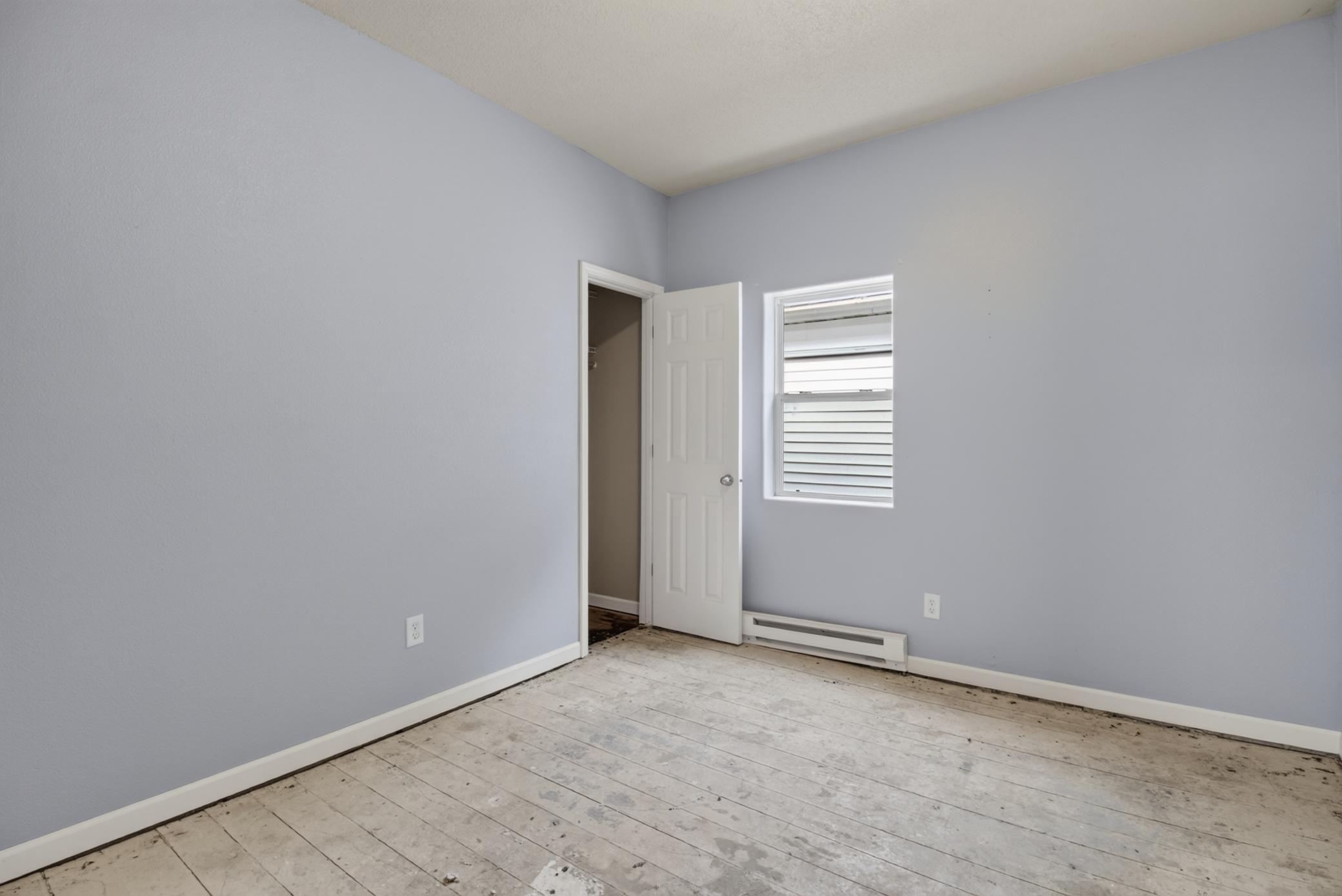 1890 single family home for sale at 104 2nd Street NE in Barnesville, MN — 2 bed, 1 bath (photo 11 of 29)