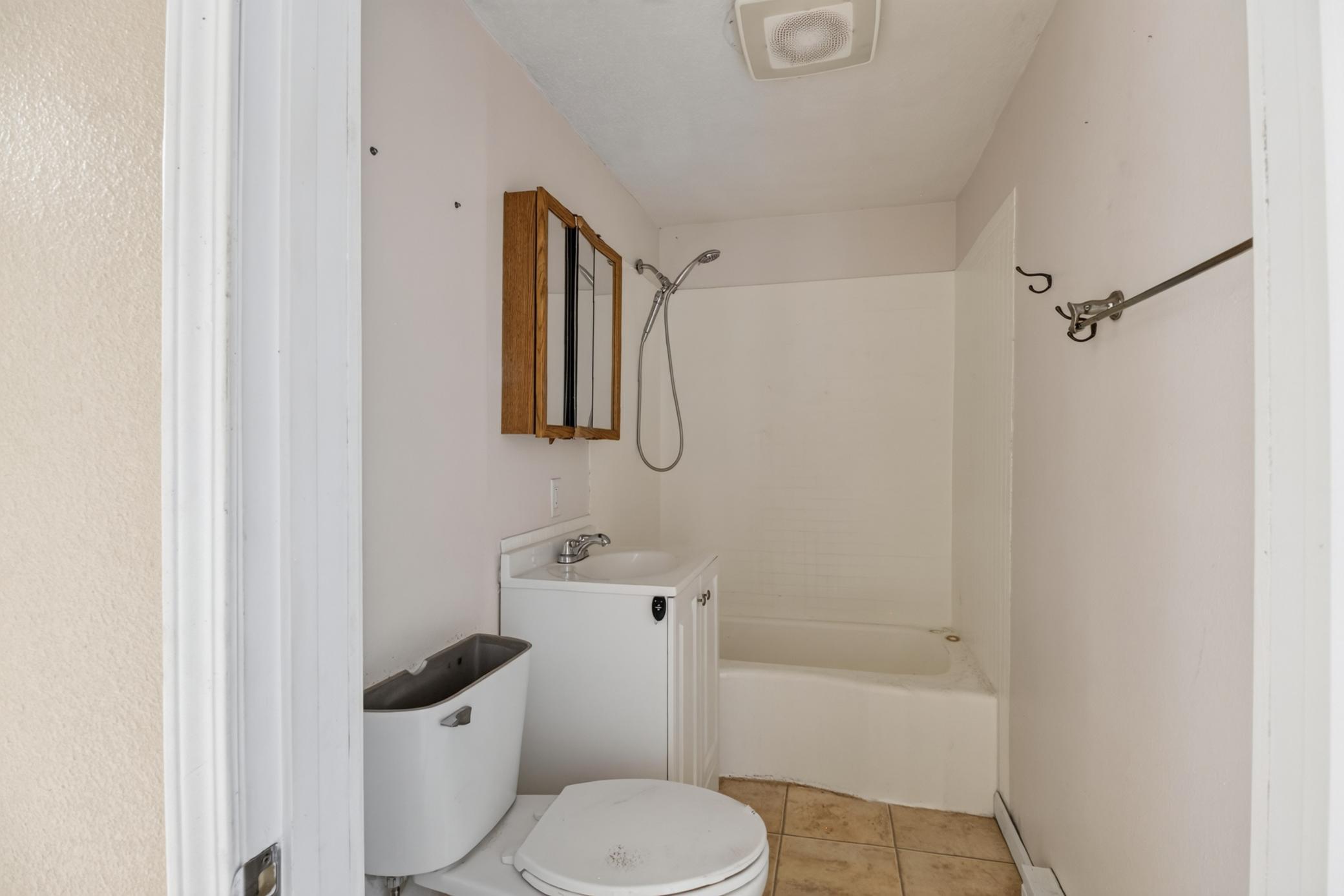 1890 single family home for sale at 104 2nd Street NE in Barnesville, MN — 2 bed, 1 bath (photo 14 of 29)