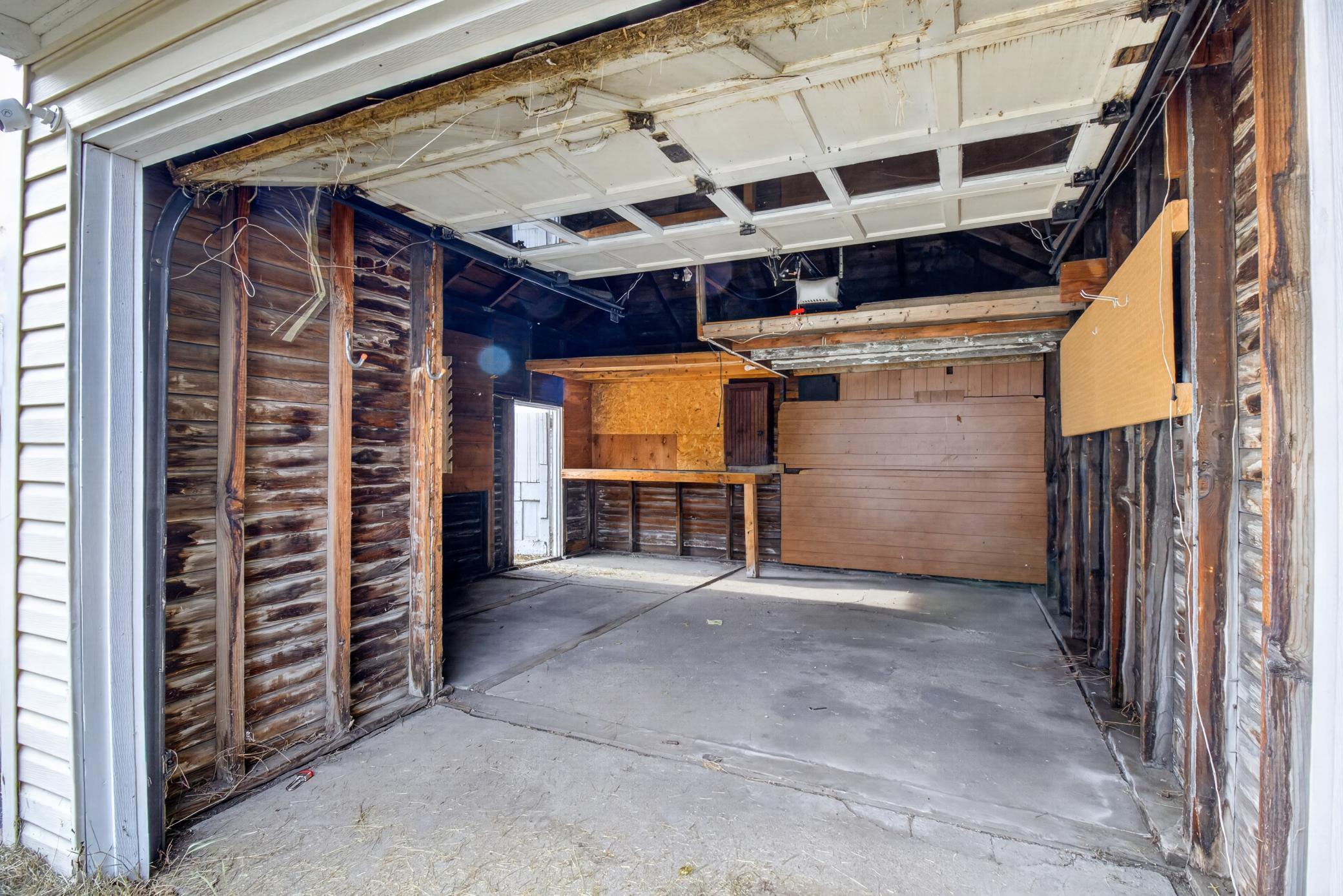1890 single family home for sale at 104 2nd Street NE in Barnesville, MN — 2 bed, 1 bath (photo 19 of 29)