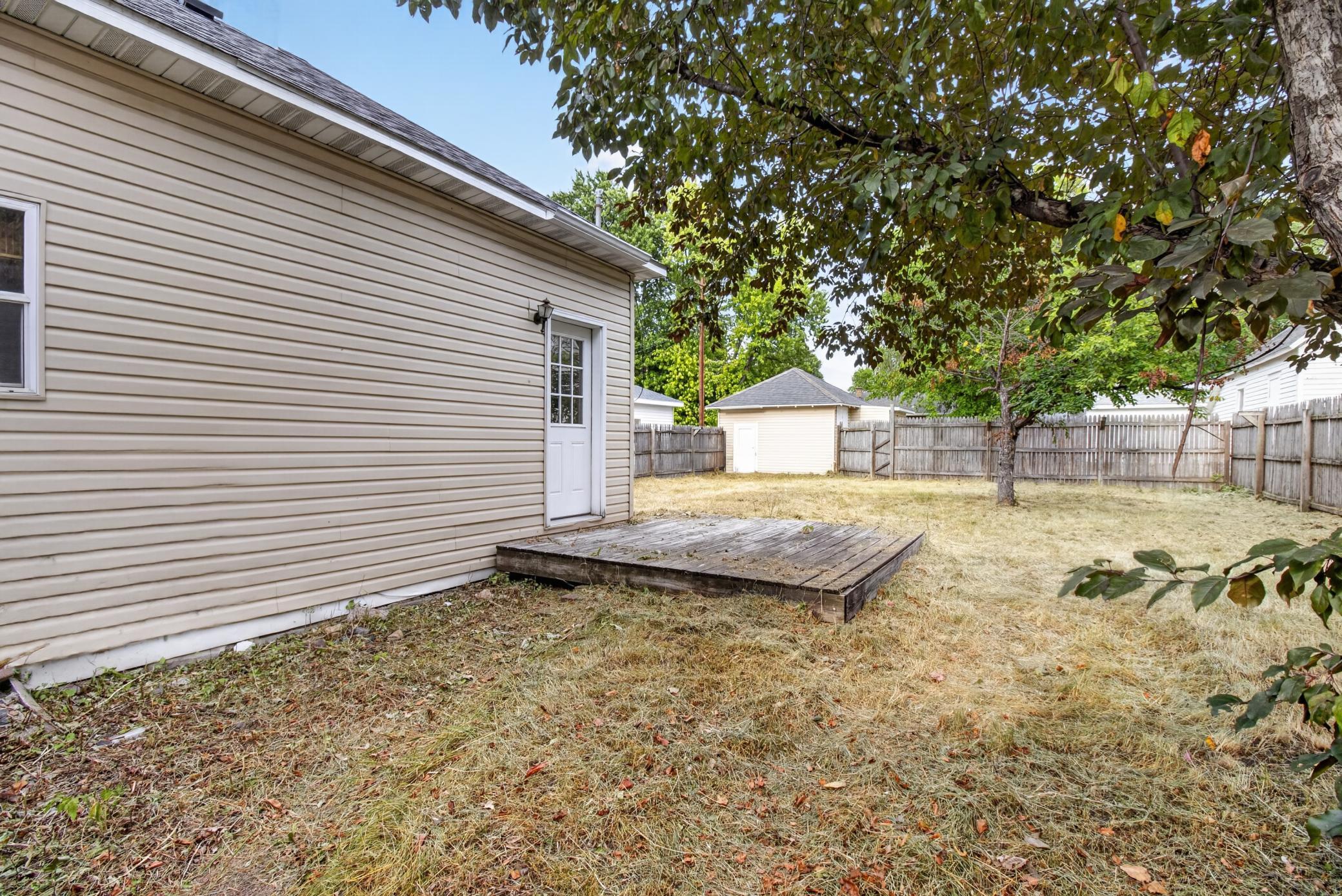 1890 single family home for sale at 104 2nd Street NE in Barnesville, MN — 2 bed, 1 bath (photo 21 of 29)