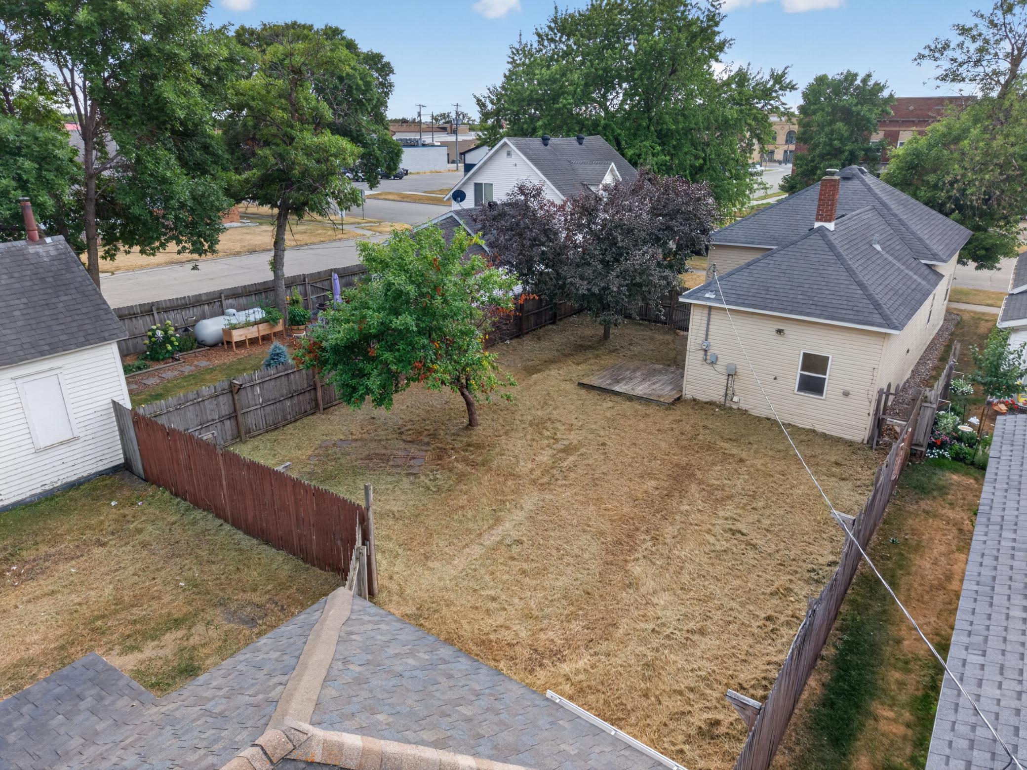 1890 single family home for sale at 104 2nd Street NE in Barnesville, MN — 2 bed, 1 bath (photo 22 of 29)