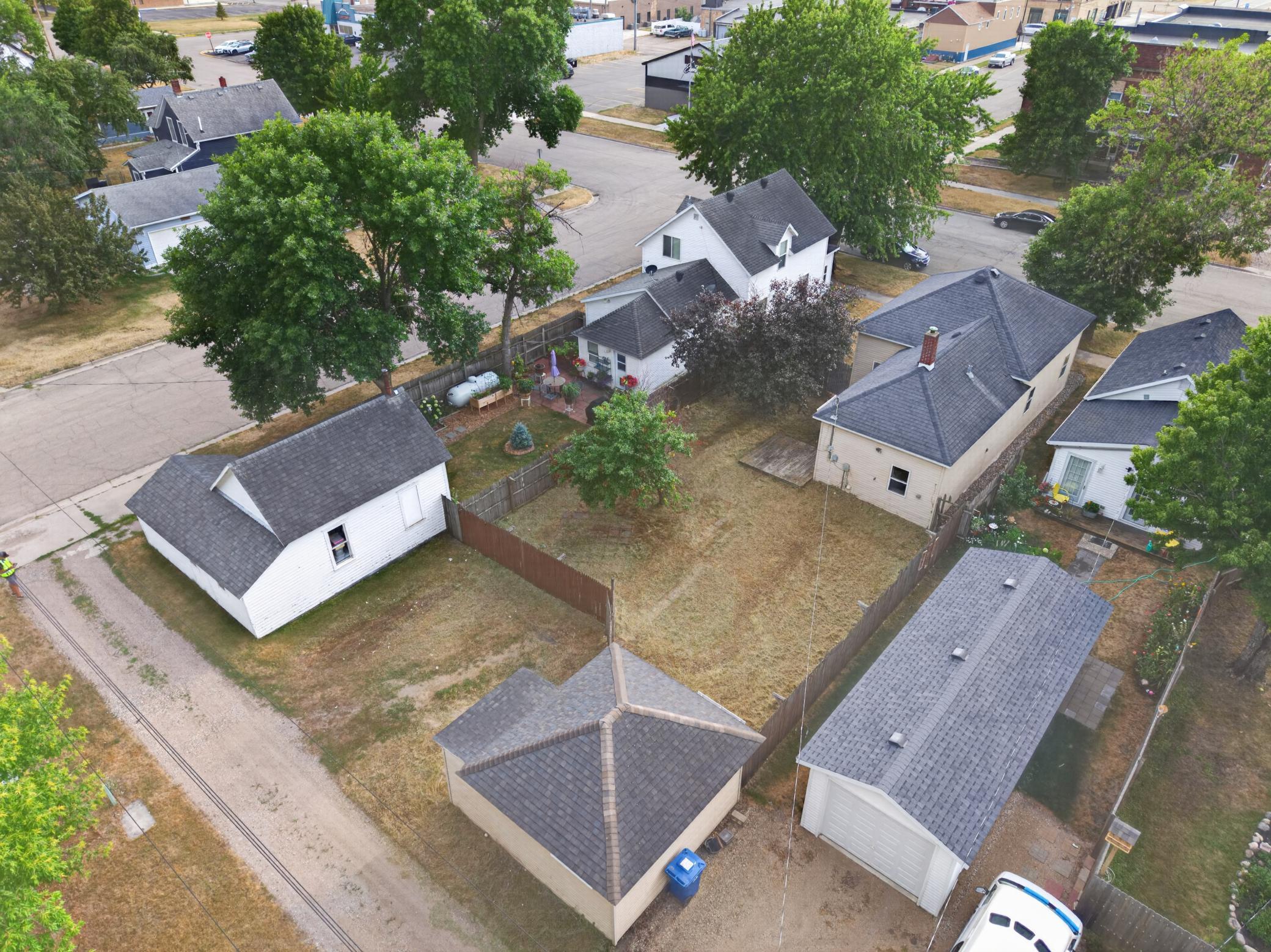 1890 single family home for sale at 104 2nd Street NE in Barnesville, MN — 2 bed, 1 bath (photo 24 of 29)