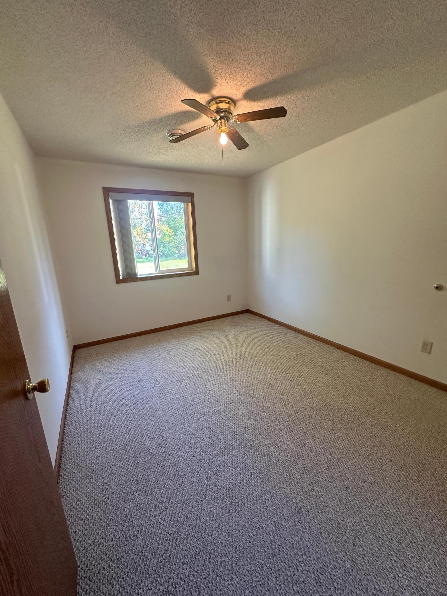 2005 single family home for sale at 31060 Pine Street in Pequot Lakes, MN — 3 bed, 1 bath (photo 15 of 27)