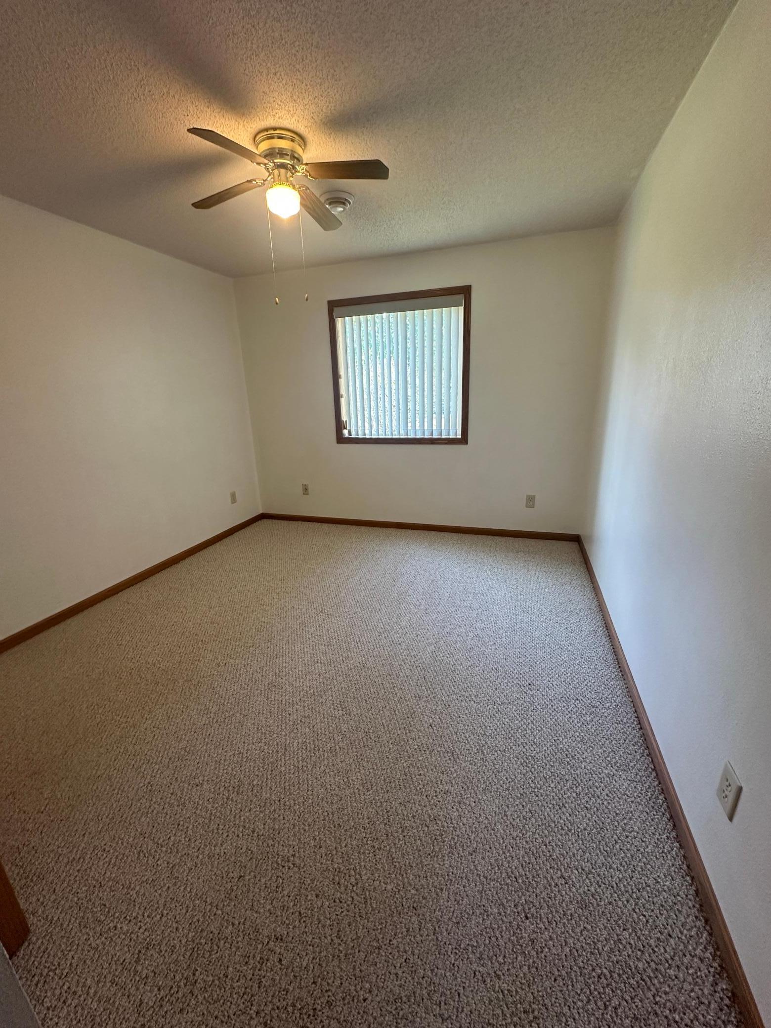 2005 single family home for sale at 31060 Pine Street in Pequot Lakes, MN — 3 bed, 1 bath (photo 18 of 27)