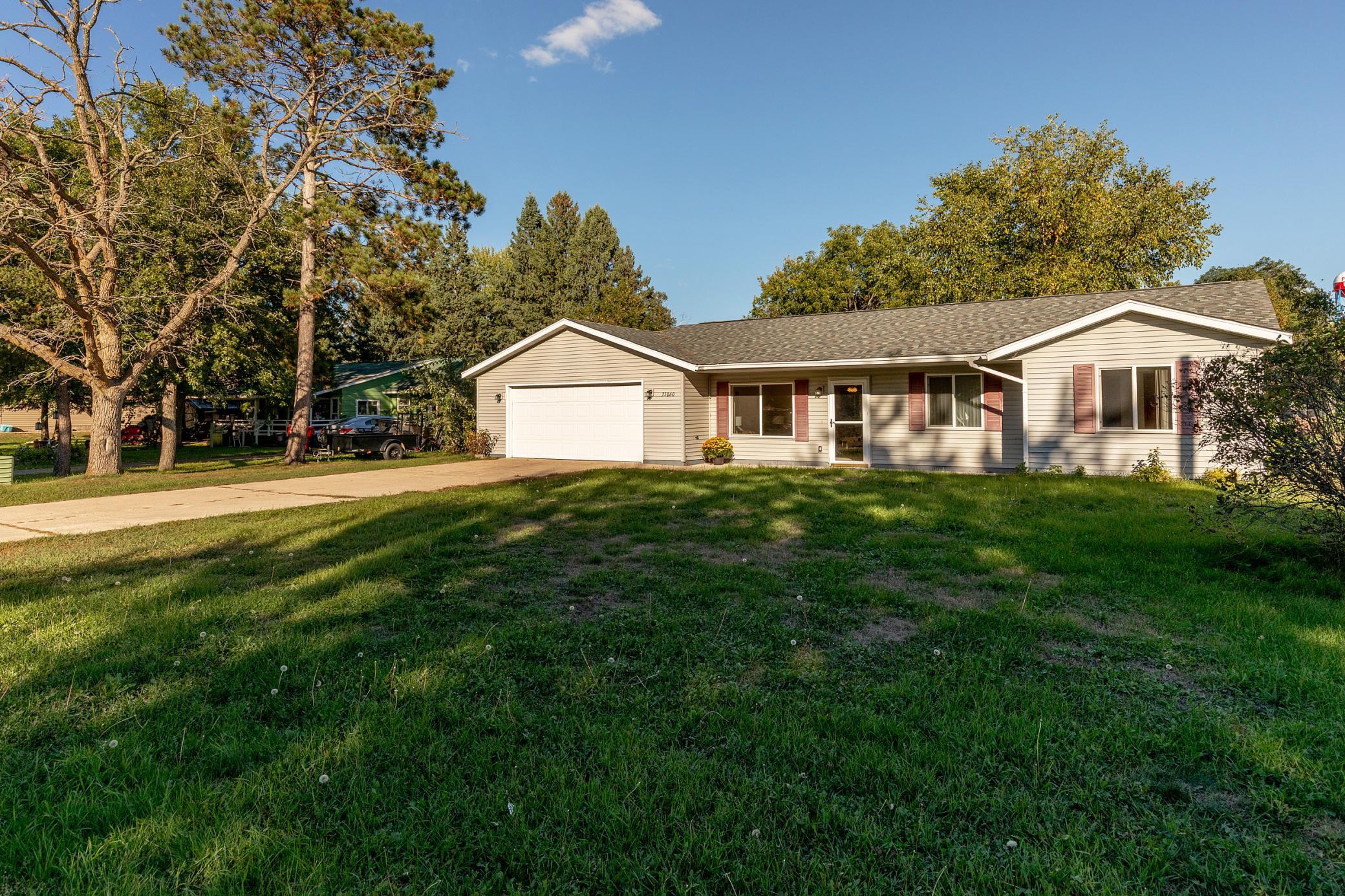 2005 single family home for sale at 31060 Pine Street in Pequot Lakes, MN — 3 bed, 1 bath (photo 5 of 27)