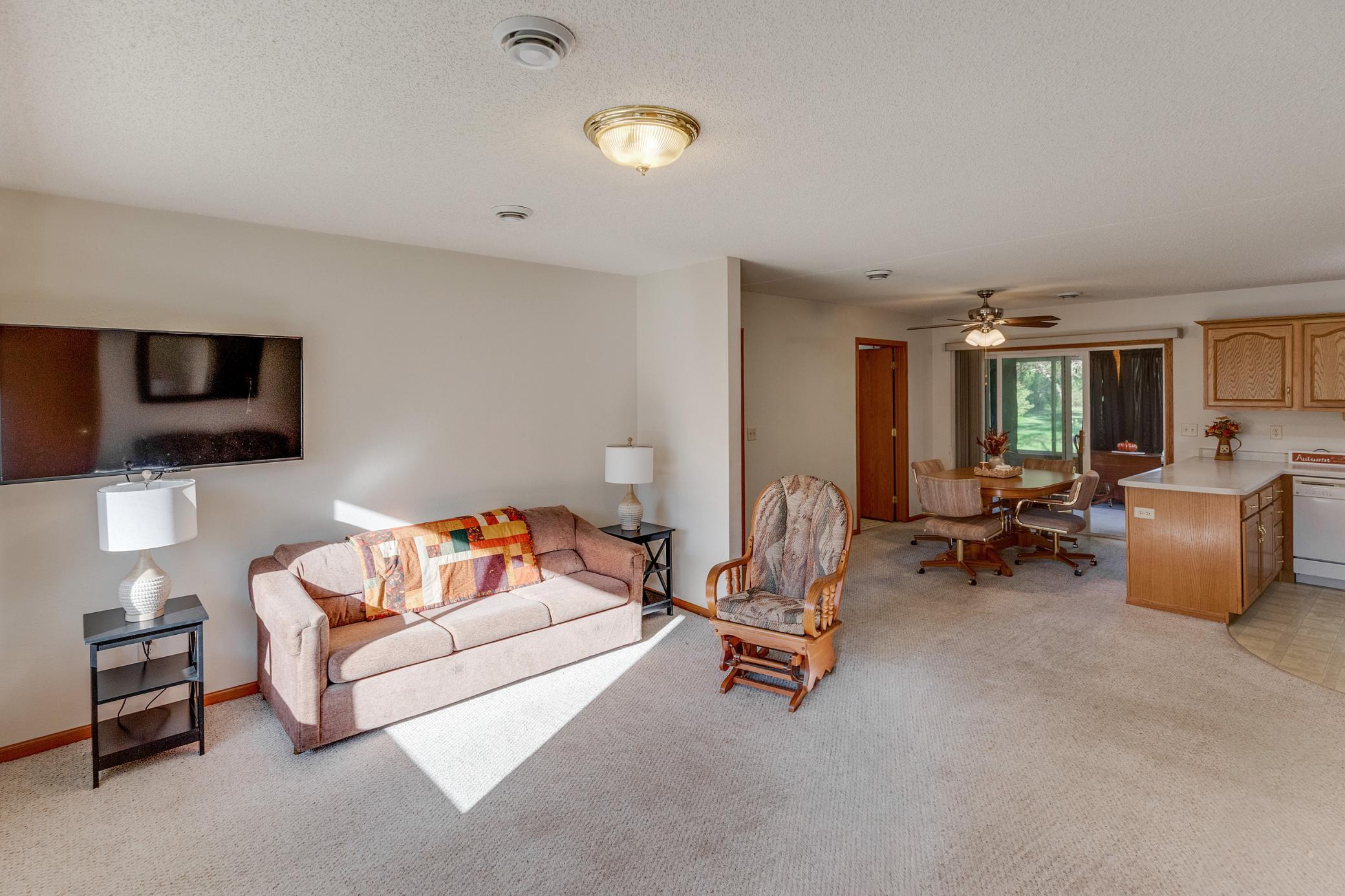 2005 single family home for sale at 31060 Pine Street in Pequot Lakes, MN — 3 bed, 1 bath (photo 8 of 27)