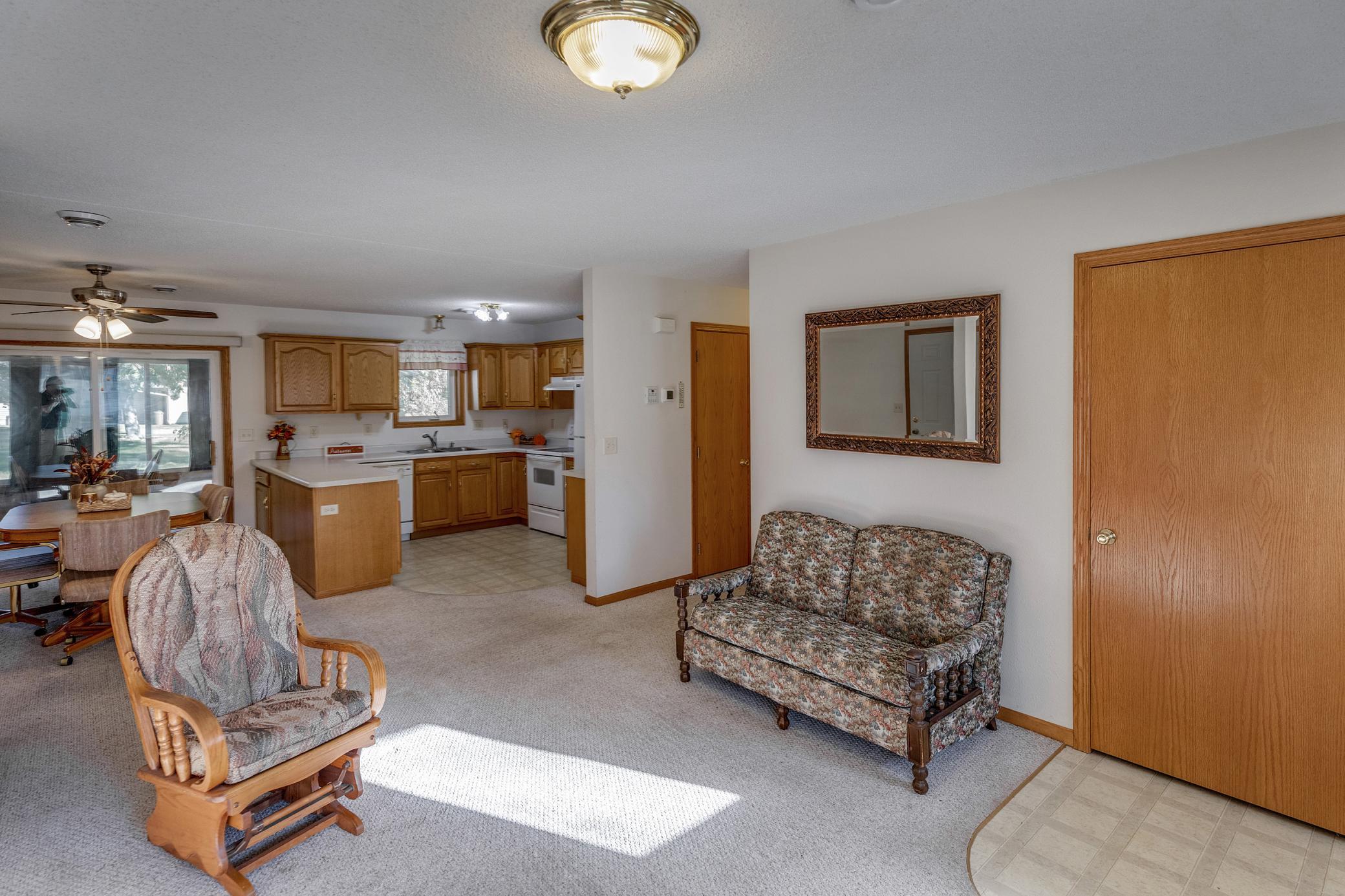 2005 single family home for sale at 31060 Pine Street in Pequot Lakes, MN — 3 bed, 1 bath (photo 9 of 27)