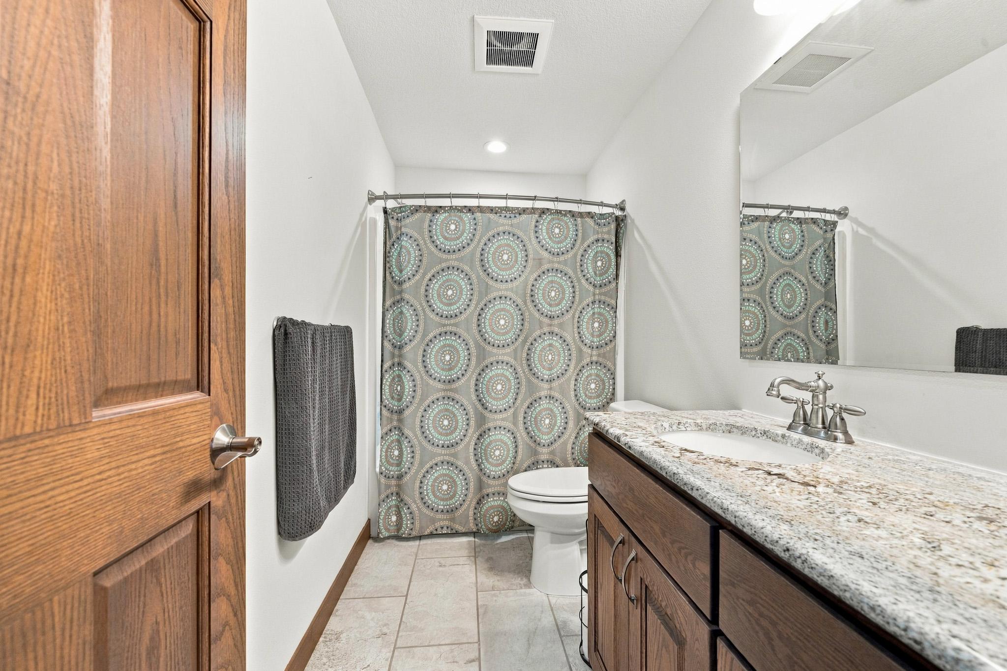 2017 single family home for sale at 620 Anderson Way in Alexandria, MN — 5 bed, 3 bath (photo 37 of 72)