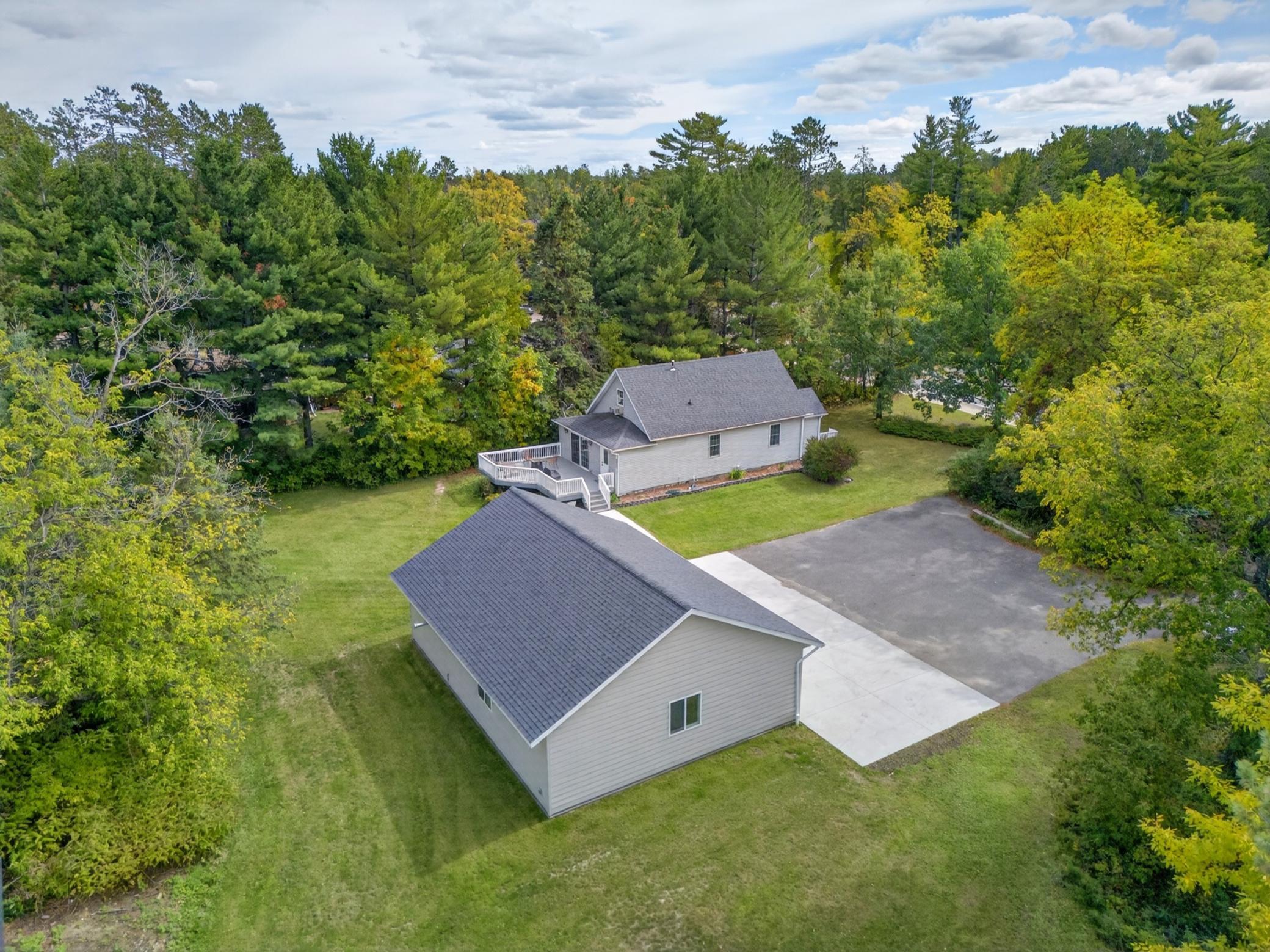 1920 single family home for sale at 1029 Golf Course Road in Grand Rapids, MN — 3 bed, 2 bath (photo 30 of 47)