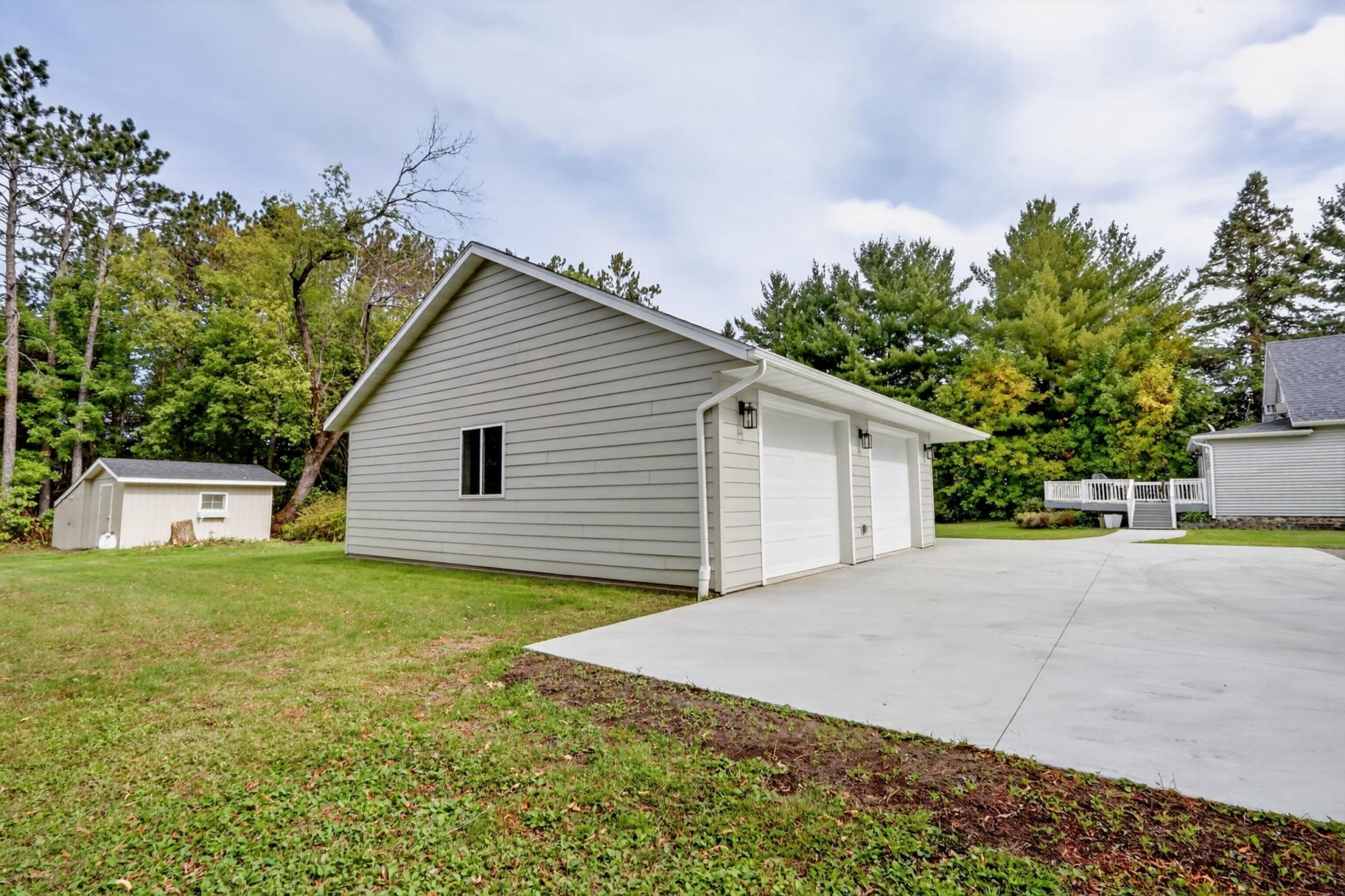 1920 single family home for sale at 1029 Golf Course Road in Grand Rapids, MN — 3 bed, 2 bath (photo 31 of 47)