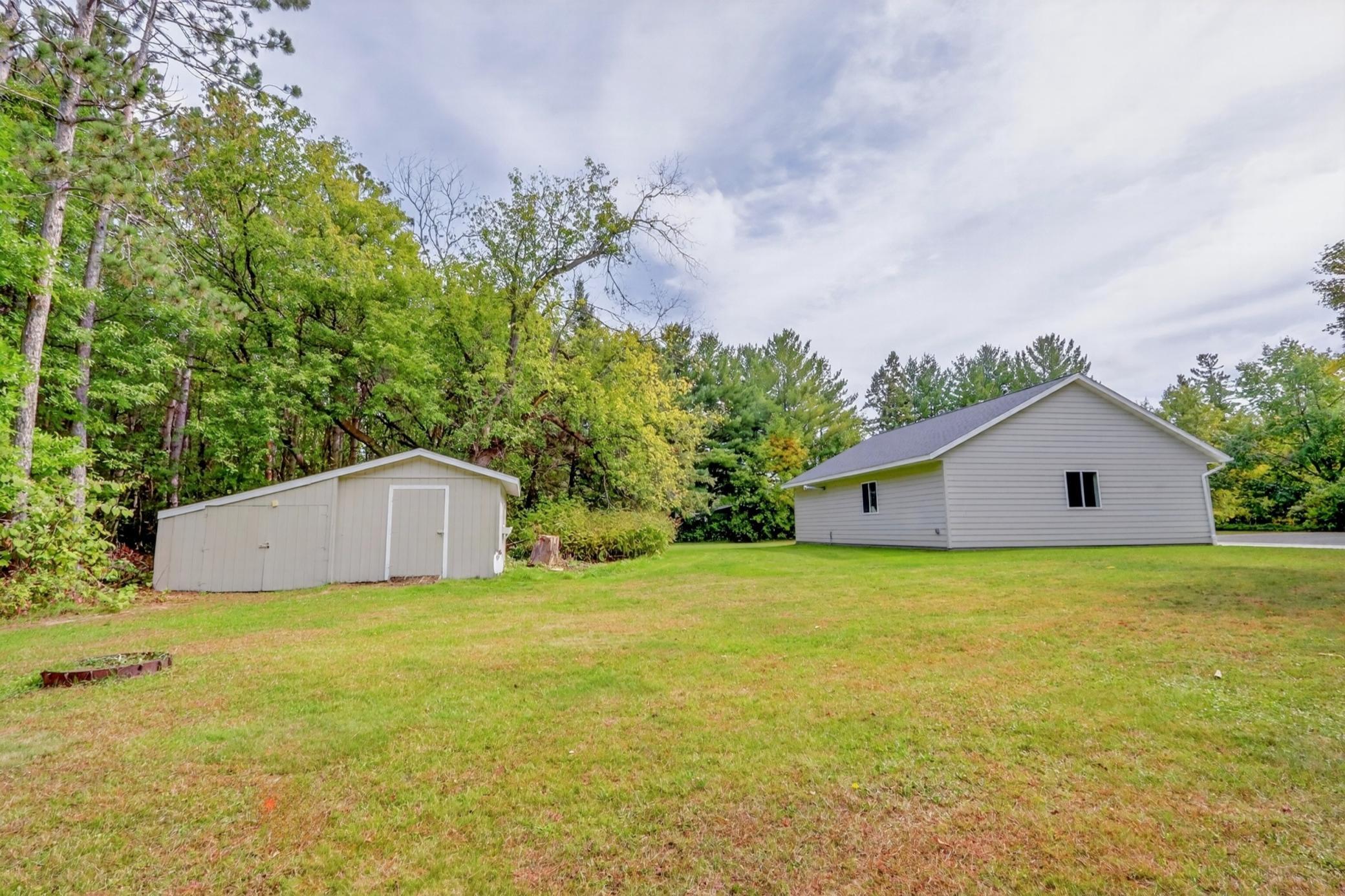 1920 single family home for sale at 1029 Golf Course Road in Grand Rapids, MN — 3 bed, 2 bath (photo 43 of 47)