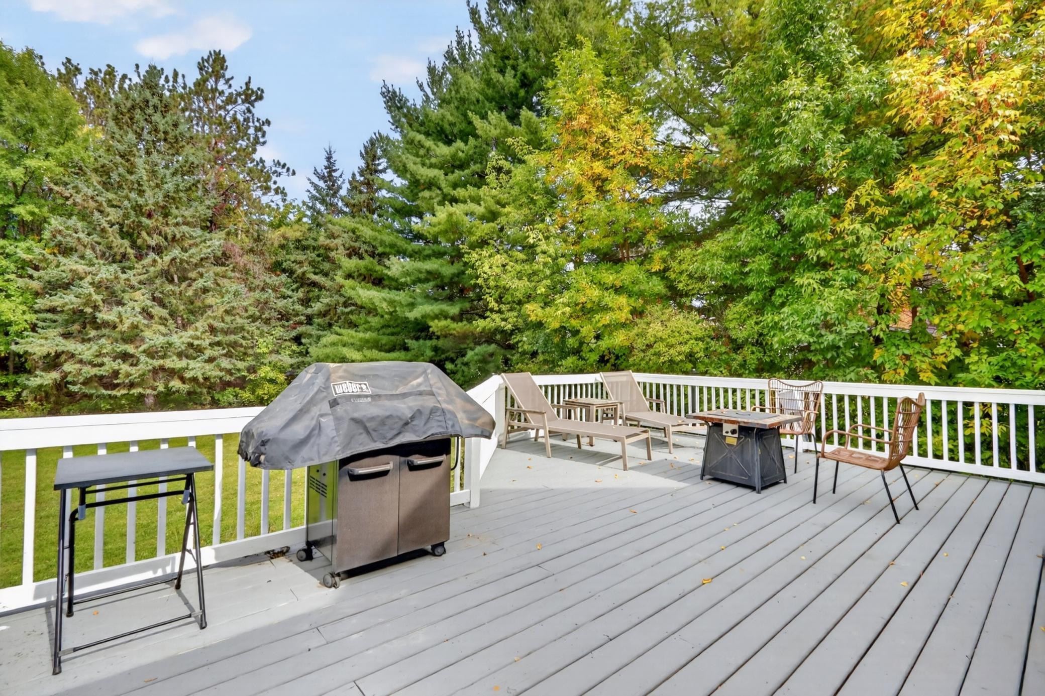1920 single family home for sale at 1029 Golf Course Road in Grand Rapids, MN — 3 bed, 2 bath (photo 6 of 47)