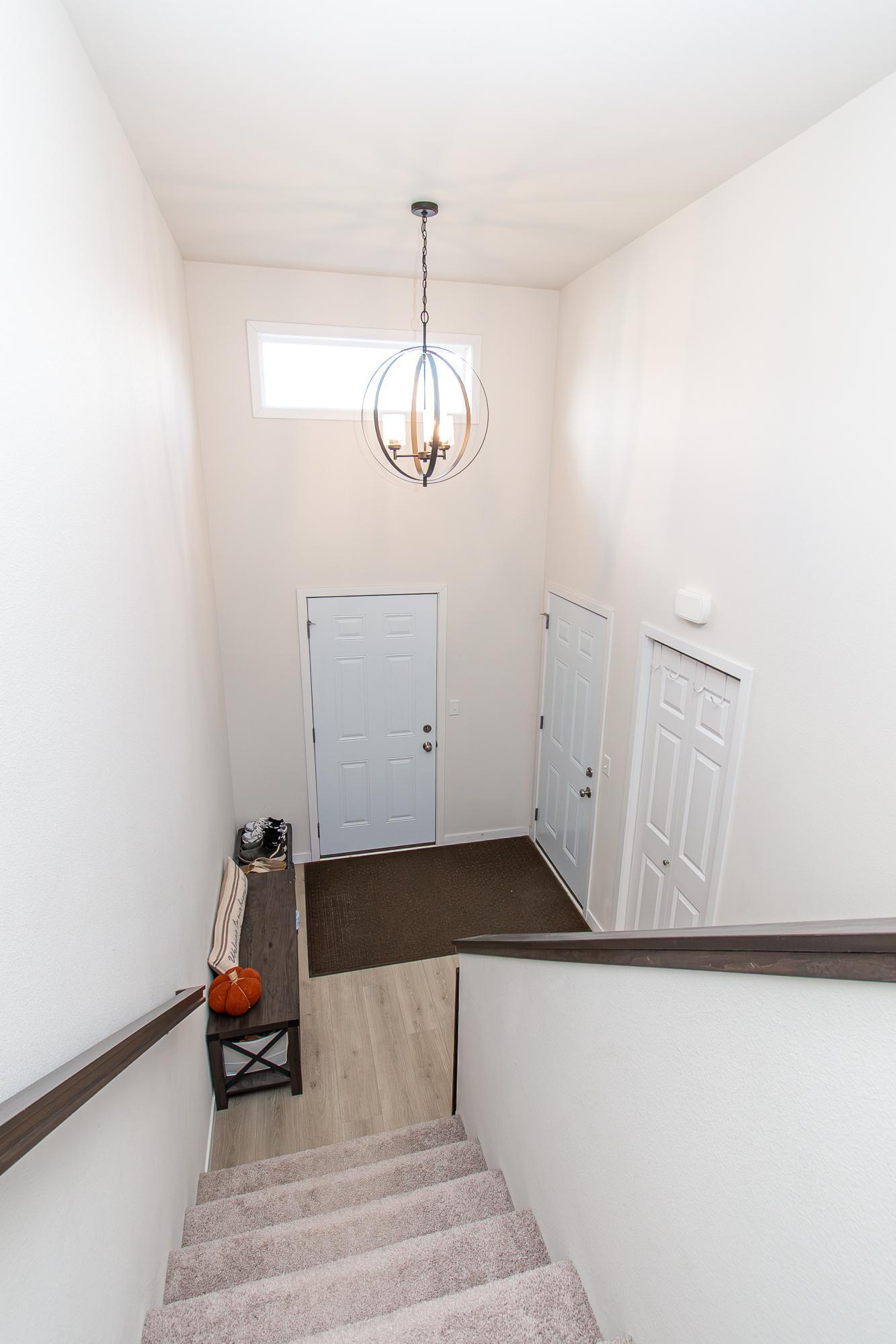 2021 single family home for sale at 6608 27th Street S in Fargo, ND — 3 bed, 2 bath (photo 3 of 39)