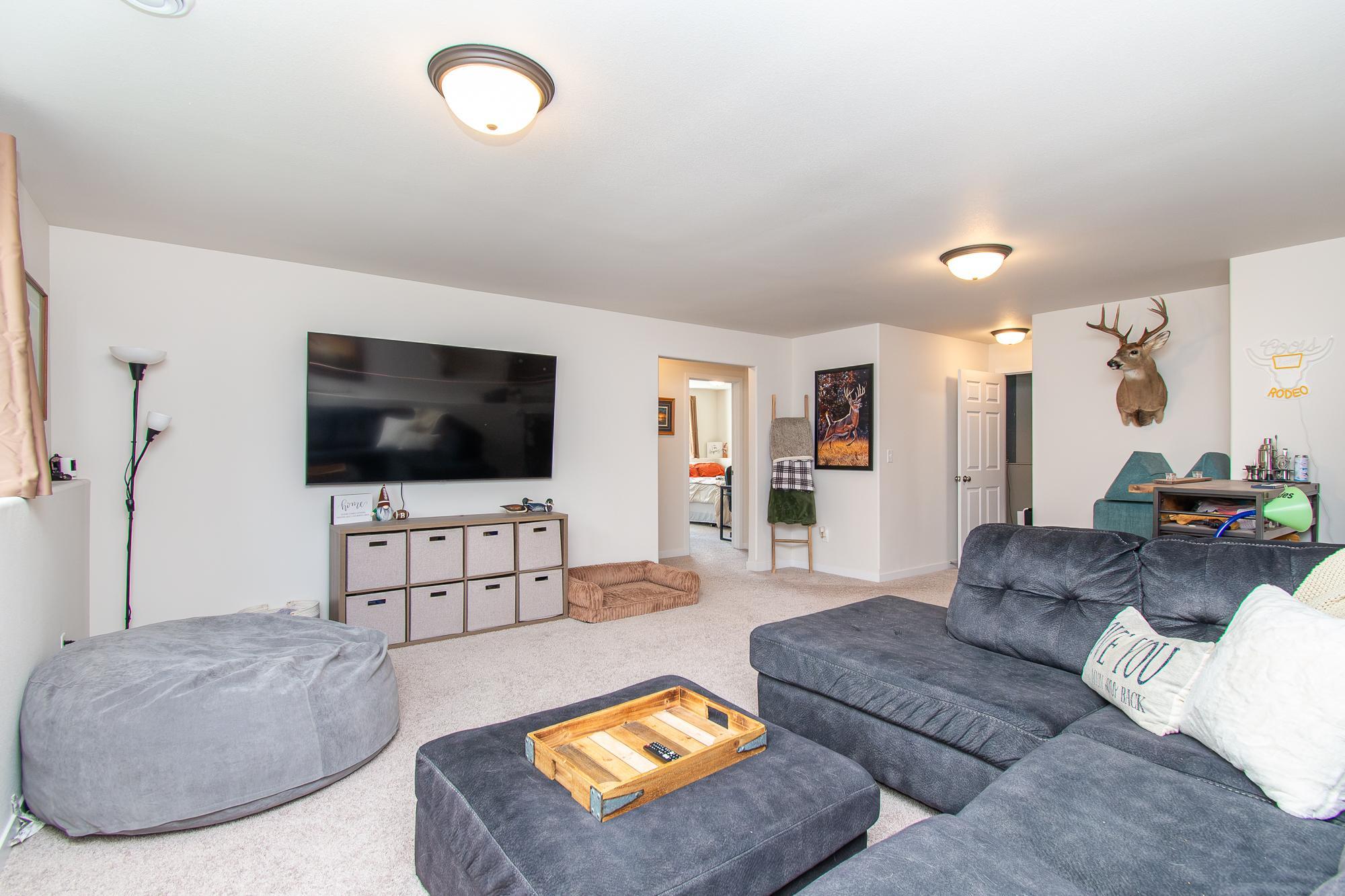 2021 single family home for sale at 6608 27th Street S in Fargo, ND — 3 bed, 2 bath (photo 23 of 39)