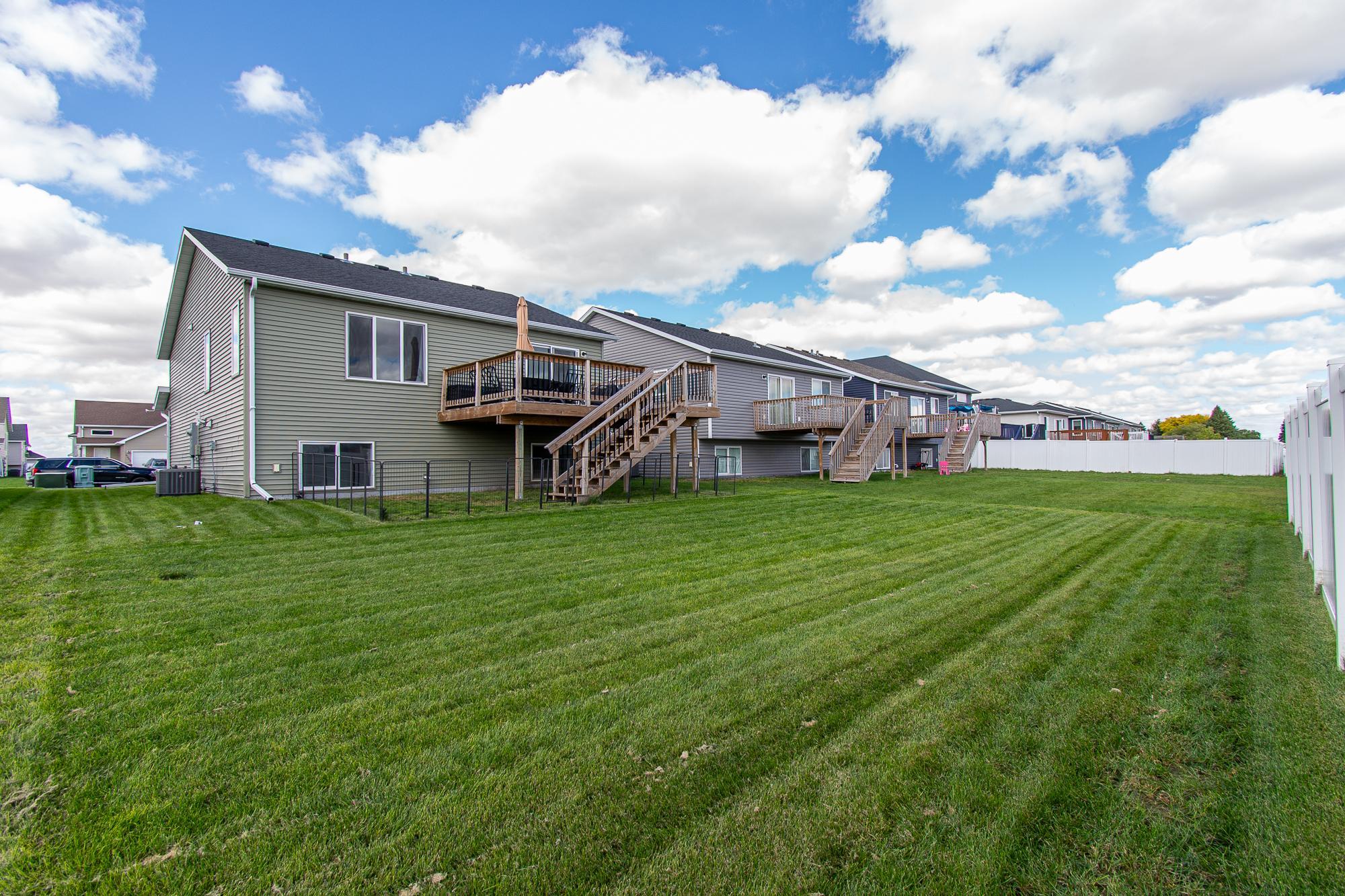 2021 single family home for sale at 6608 27th Street S in Fargo, ND — 3 bed, 2 bath (photo 34 of 39)