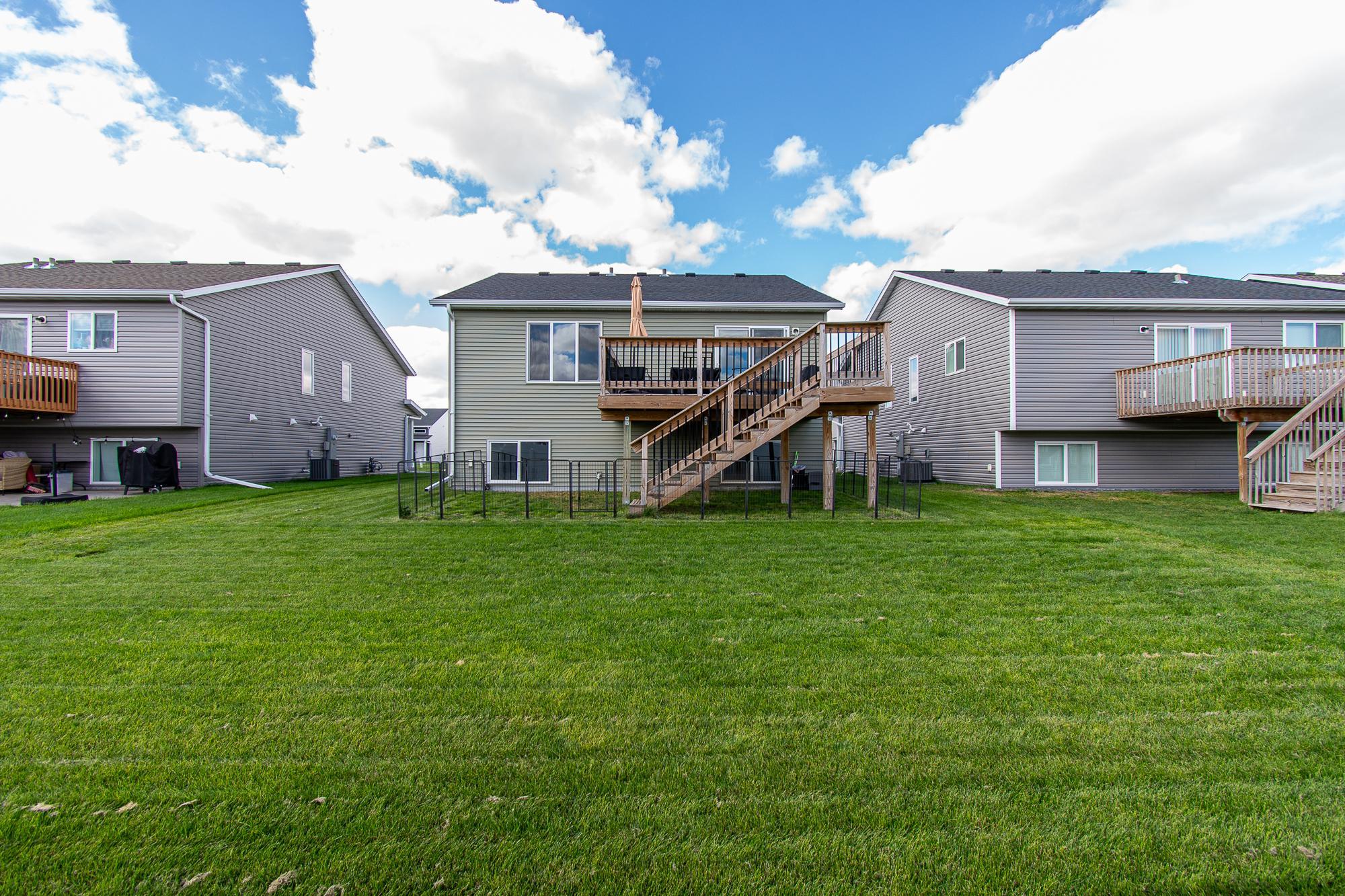 2021 single family home for sale at 6608 27th Street S in Fargo, ND — 3 bed, 2 bath (photo 35 of 39)
