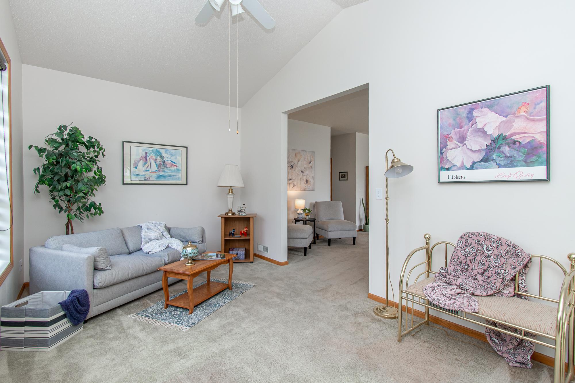 1996 twin home for sale at 5319 University Drive S, Unit B in Fargo, ND — 2 bed, 2 bath (photo 9 of 37)