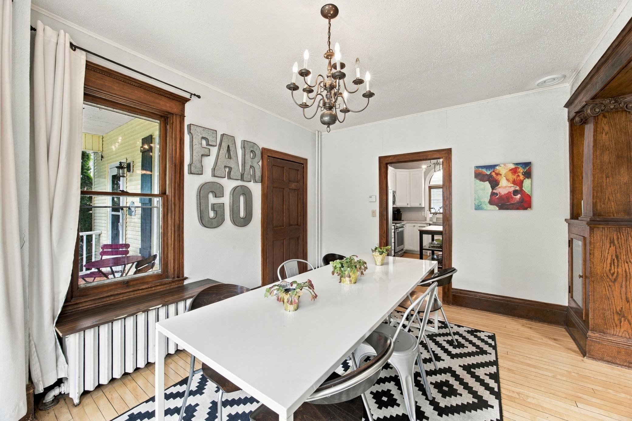 1912 single family home for sale at 802 2nd Street N in Fargo, ND — 4 bed, 3 bath (photo 15 of 61)