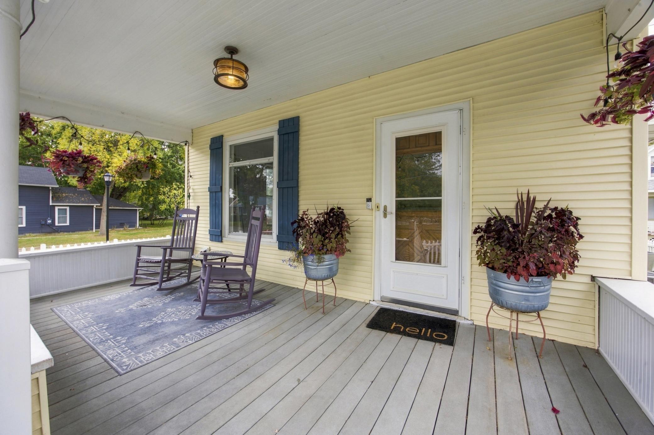 1912 single family home for sale at 802 2nd Street N in Fargo, ND — 4 bed, 3 bath (photo 3 of 61)