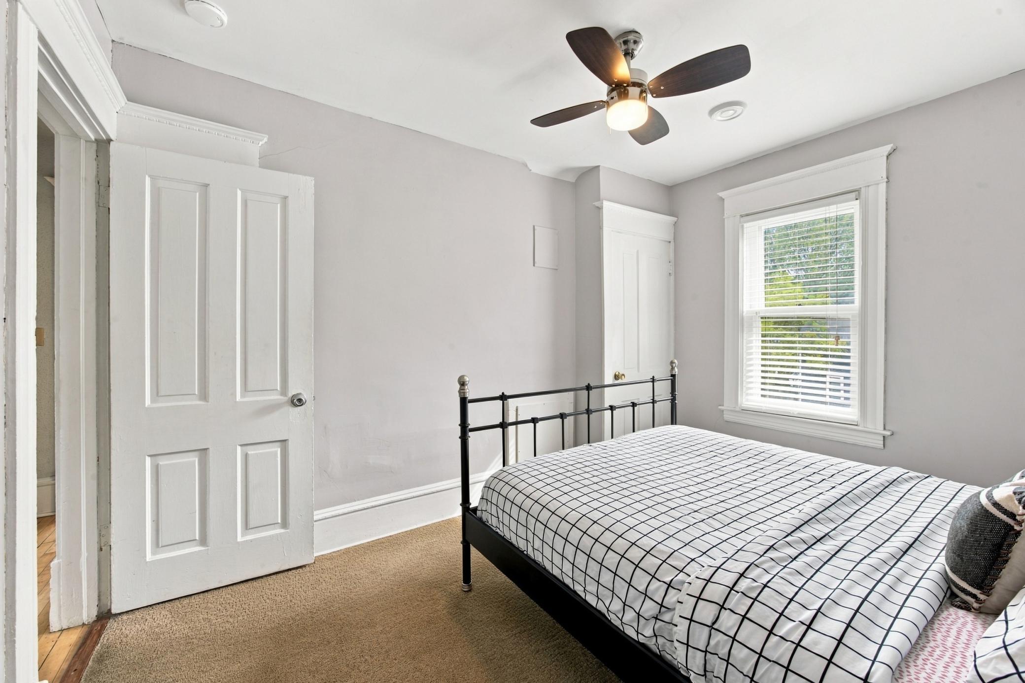 1912 single family home for sale at 802 2nd Street N in Fargo, ND — 4 bed, 3 bath (photo 28 of 61)