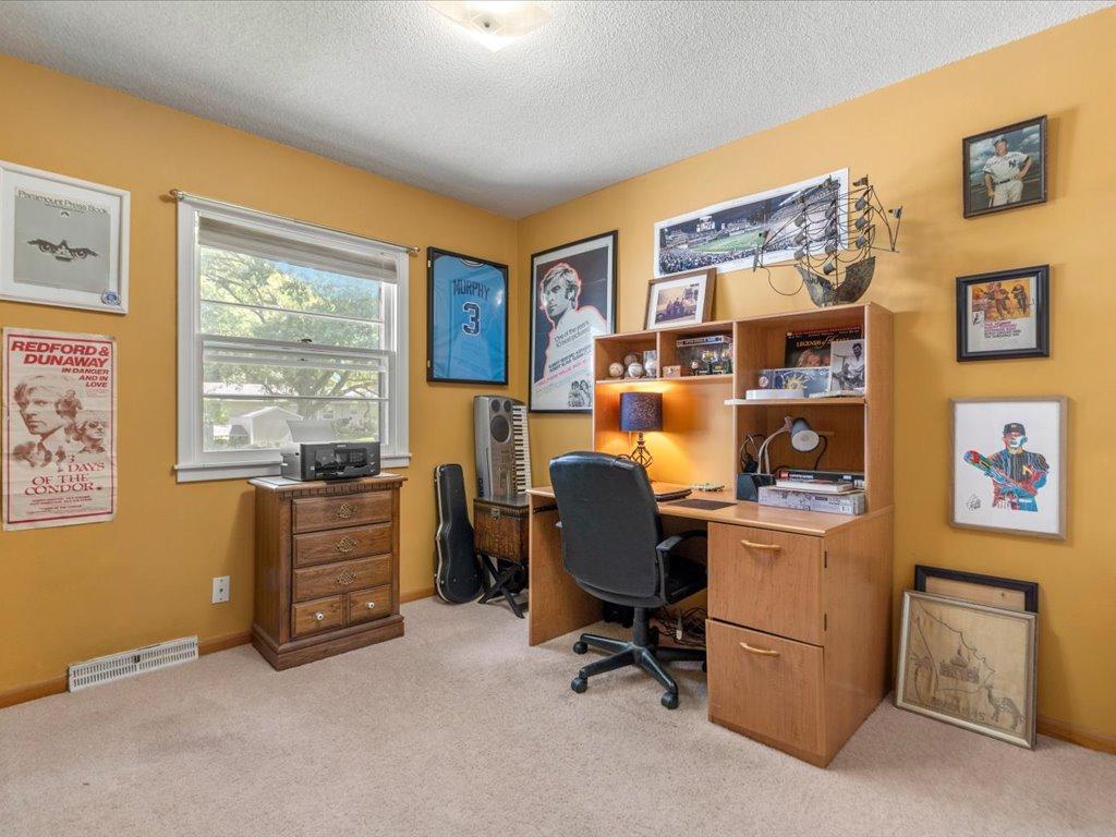 1958 single family home for sale at 1218 9th Avenue NE in Brainerd, MN — 4 bed, 2 bath (photo 11 of 30)