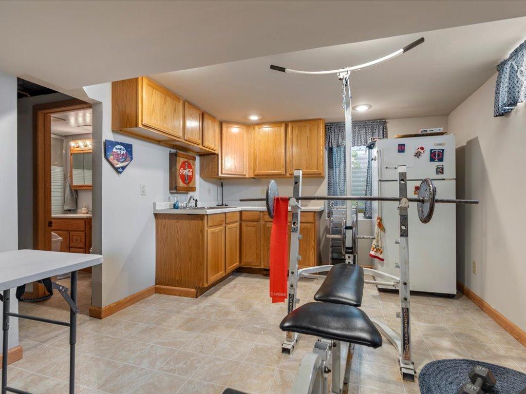 1958 single family home for sale at 1218 9th Avenue NE in Brainerd, MN — 4 bed, 2 bath (photo 17 of 30)