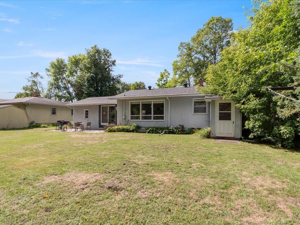 1958 single family home for sale at 1218 9th Avenue NE in Brainerd, MN — 4 bed, 2 bath (photo 25 of 30)
