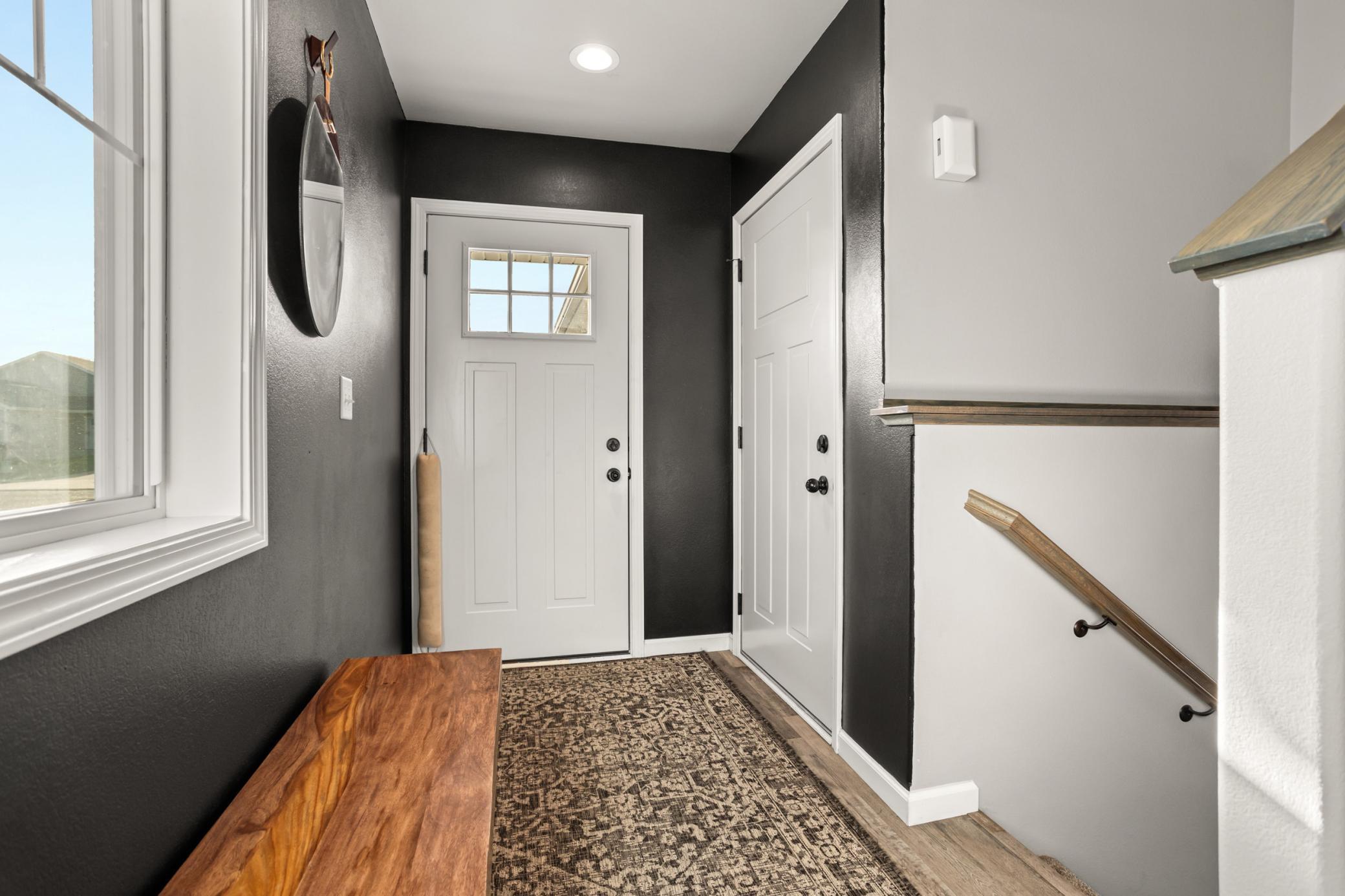 2020 single family home for sale at 1020 Highland Lane W in West Fargo, ND — 3 bed, 2 bath (photo 4 of 33)