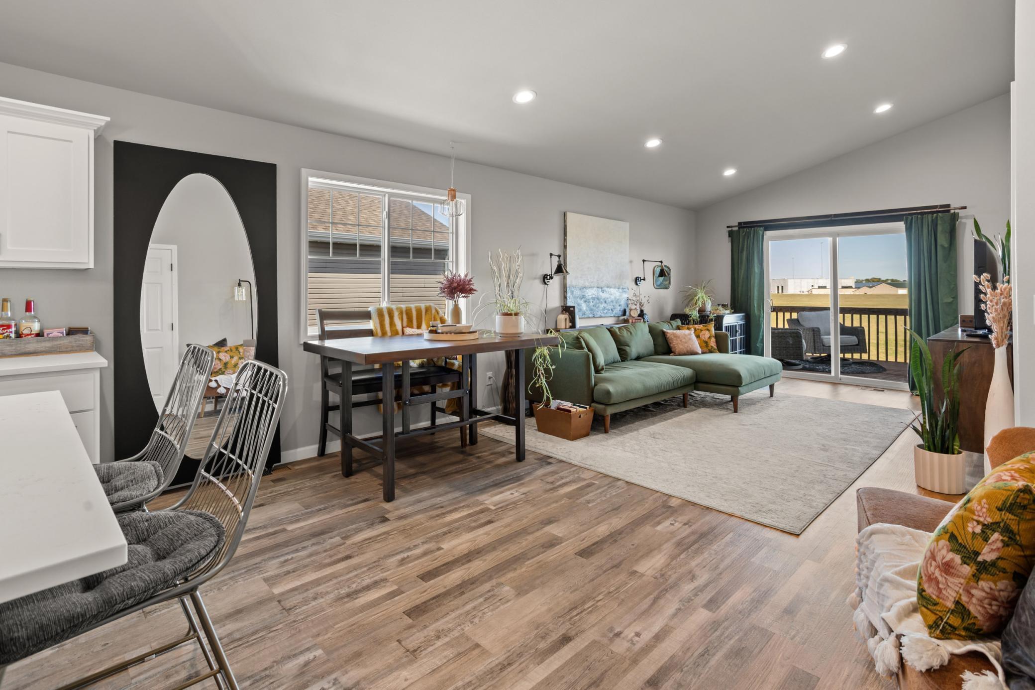 2020 single family home for sale at 1020 Highland Lane W in West Fargo, ND — 3 bed, 2 bath (photo 8 of 33)